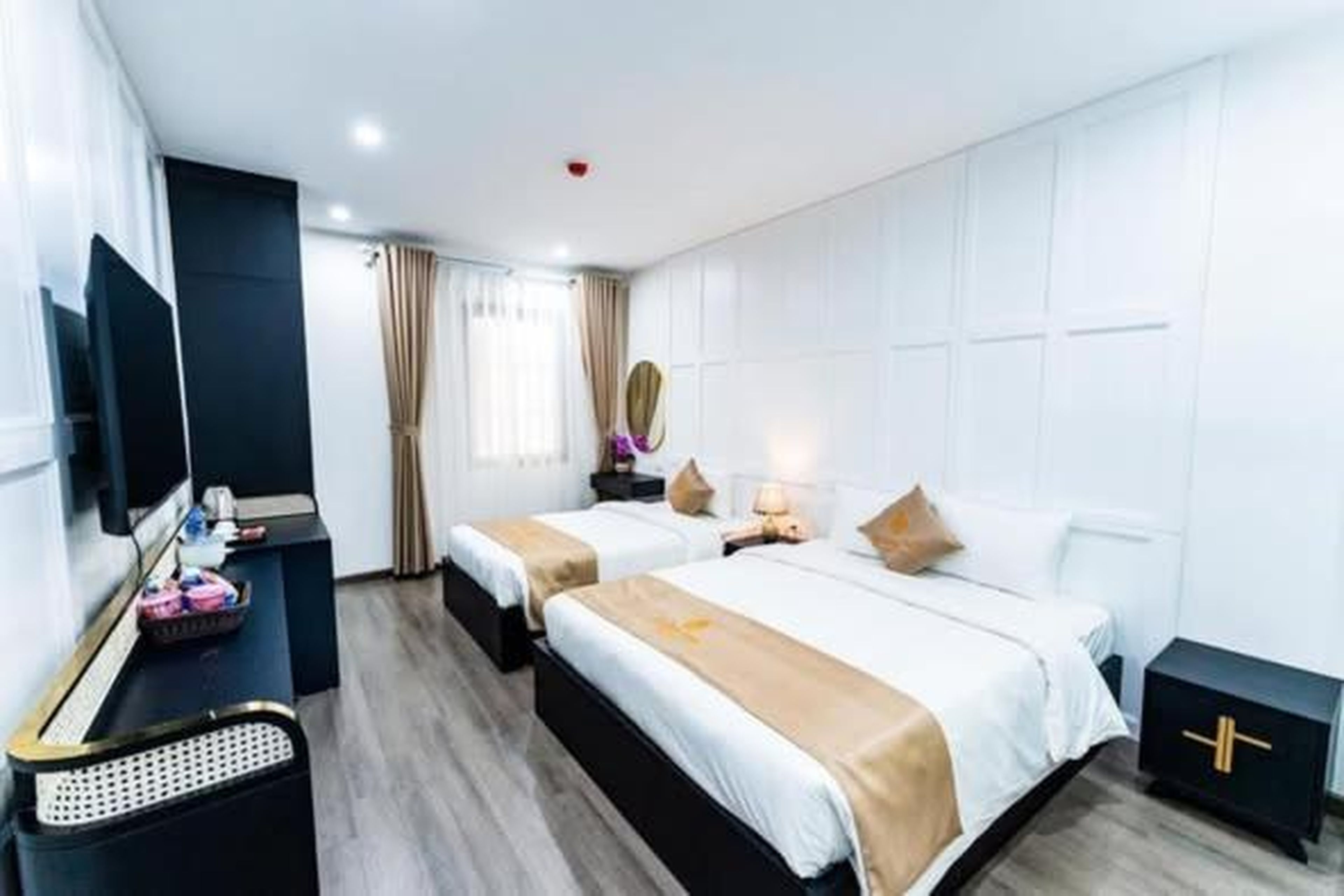 HA Hạ Long Hotel - Hình 20