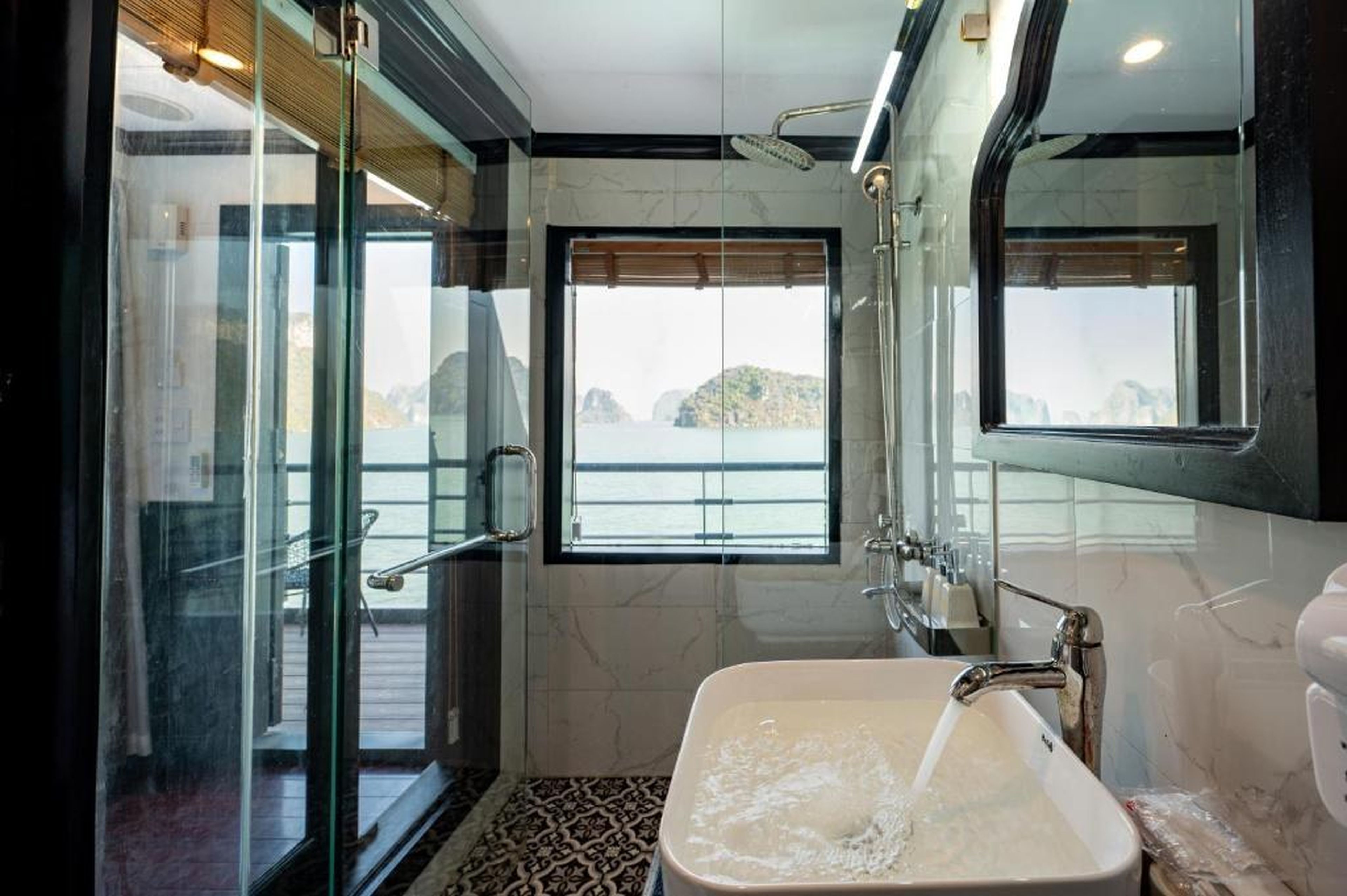 Dragon Premium Cruise Halong - Hình 10