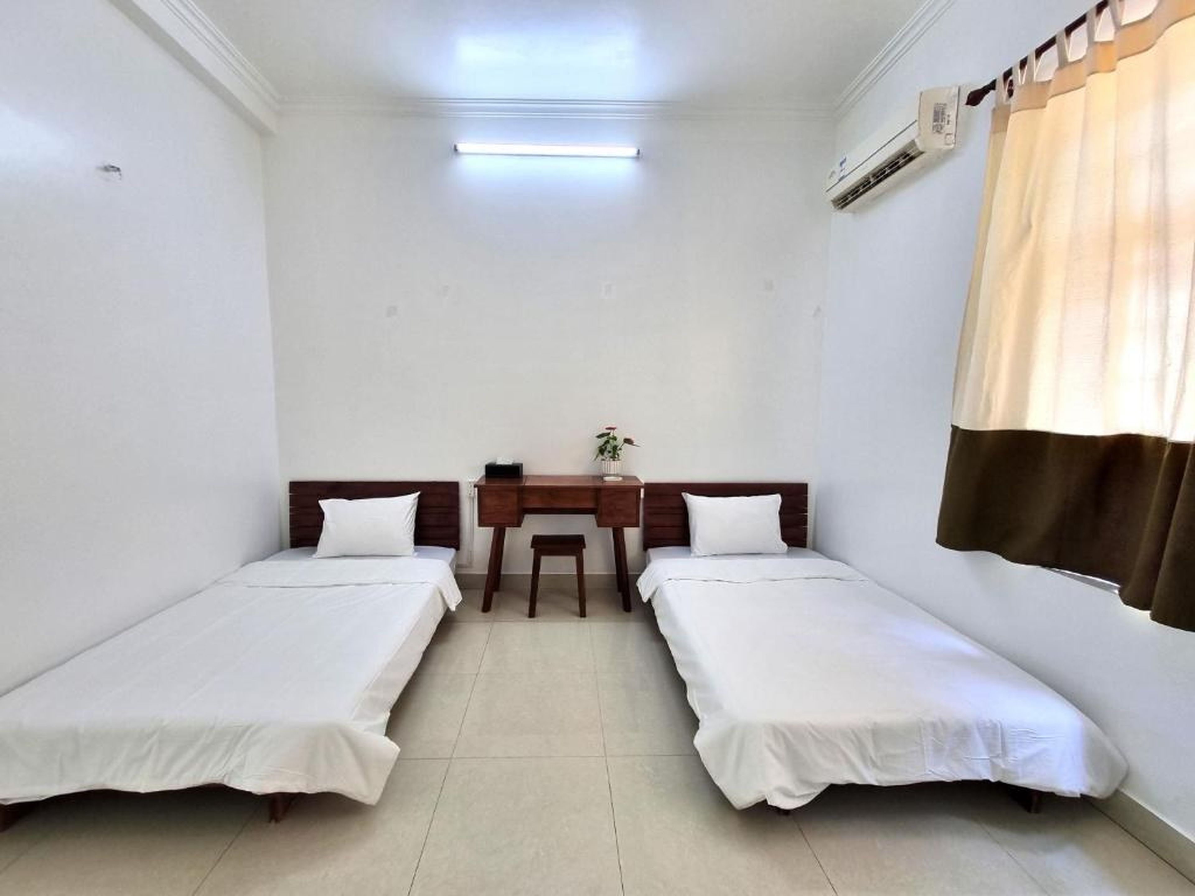 Top Hill Halong Homestay - Hình 33