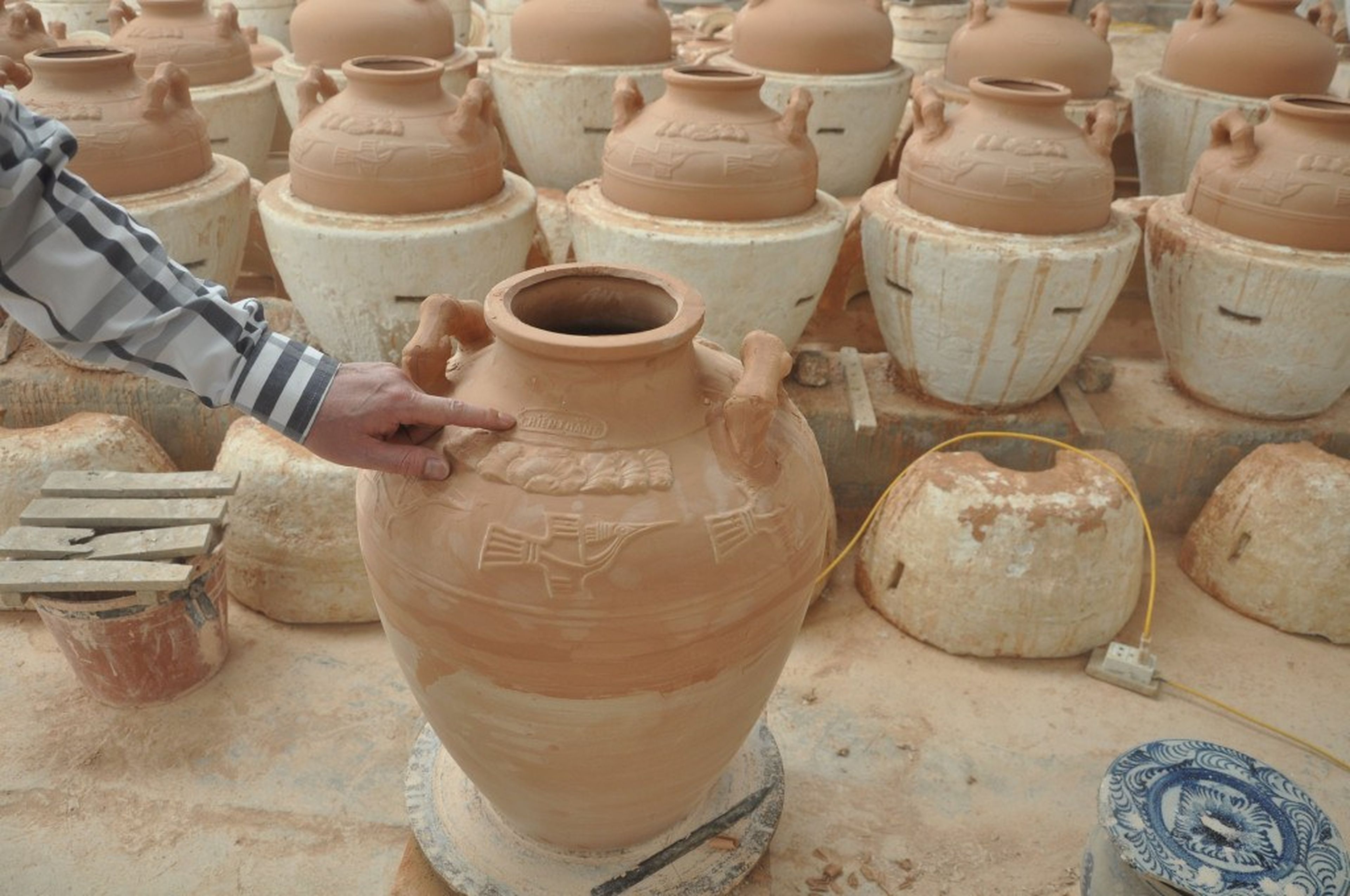 Gốm sứ Đông Triều – Nghề thổi hồn cho đất ở Quảng Ninh - Hình 8
