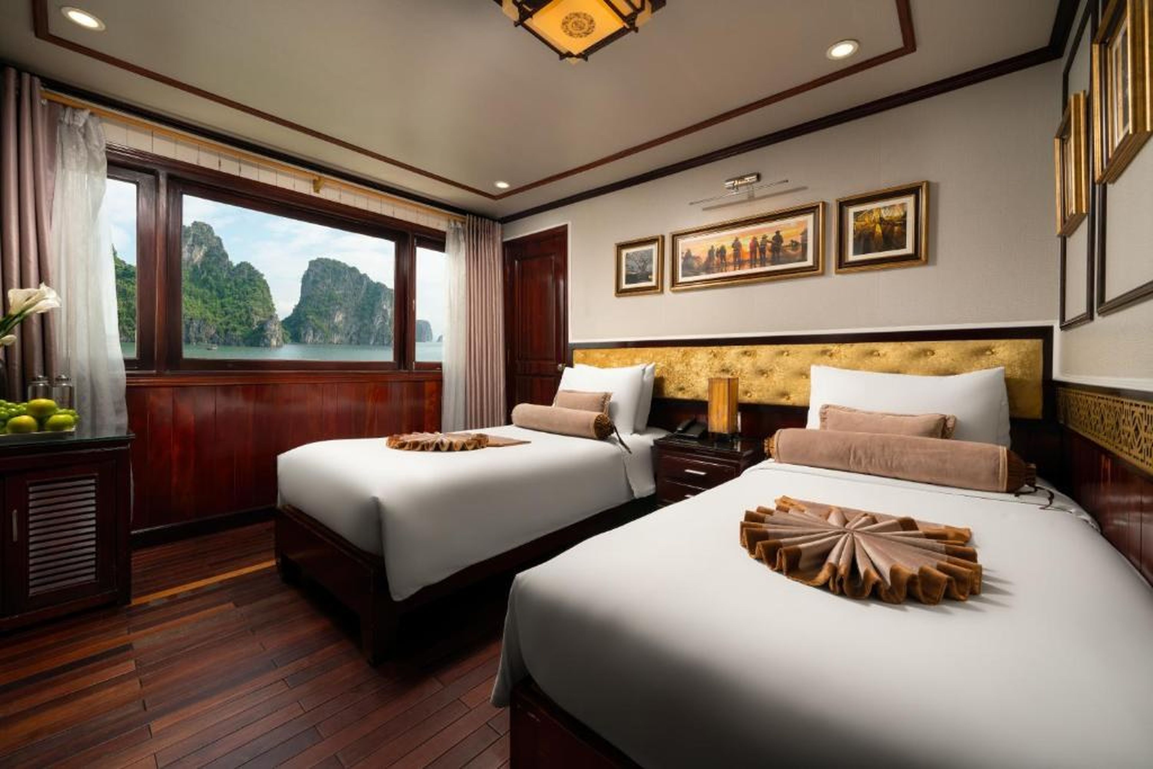 Swan Cruises Halong - Off-the-Beaten-Path Route - Hình 8