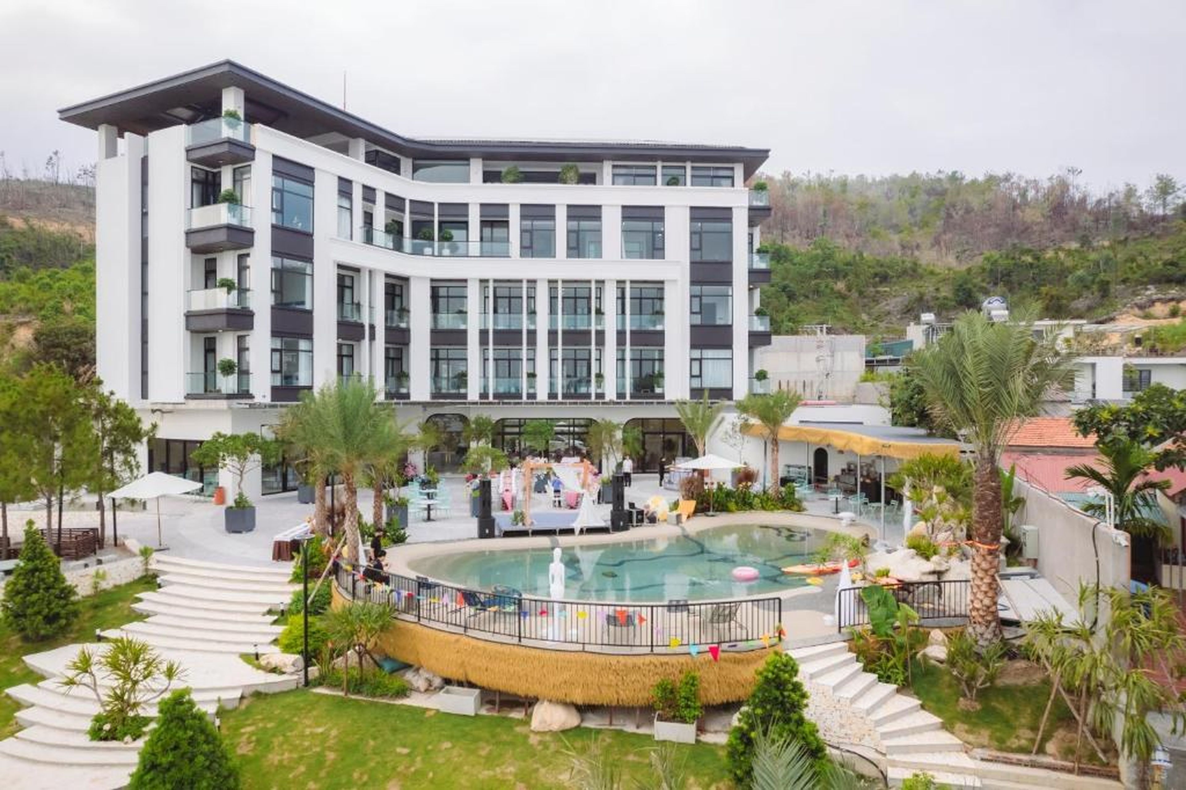 MAREMONTI Luxury 5 Star Hotel - Hình 18