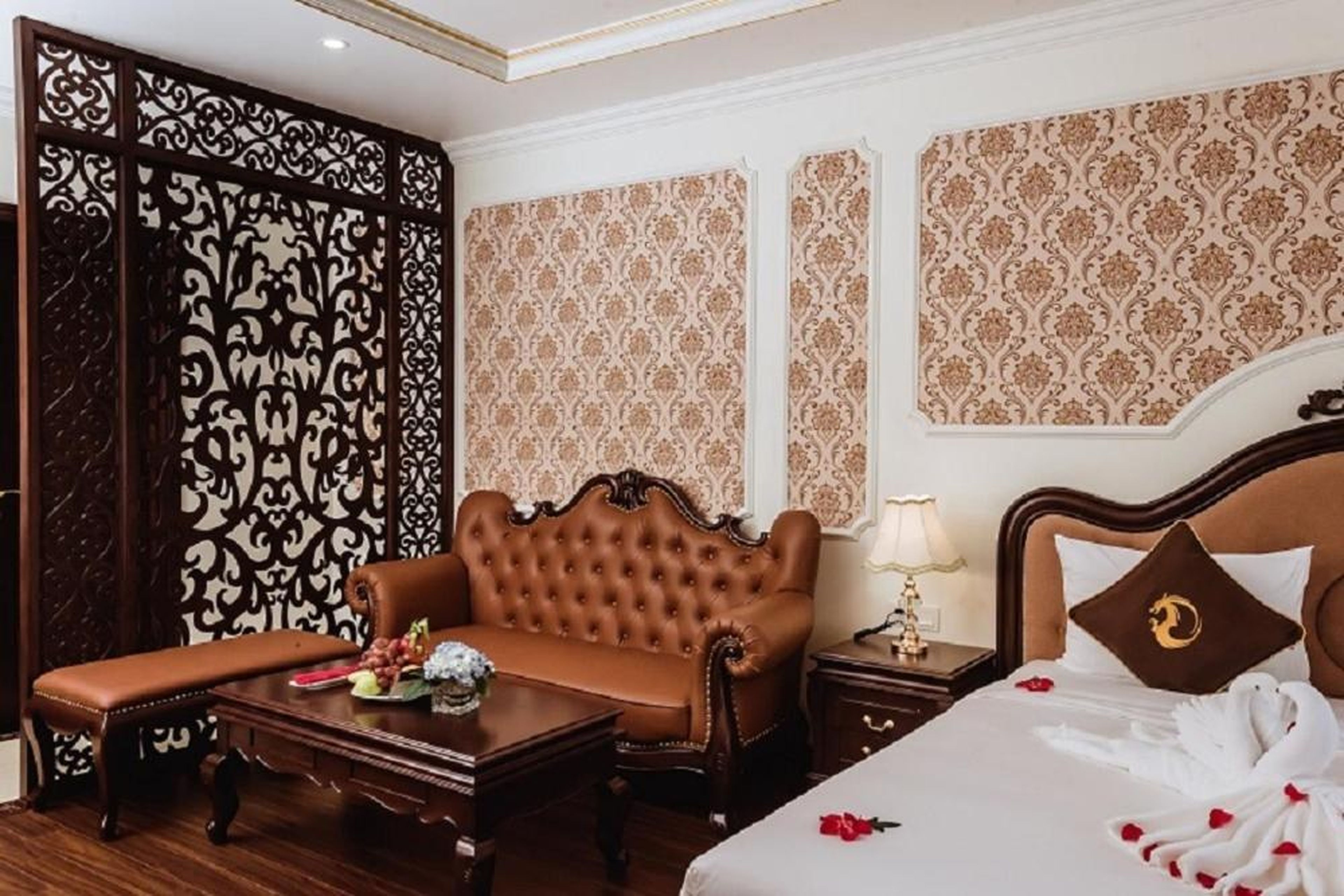 Dragon Legend Hotel - Hình 25