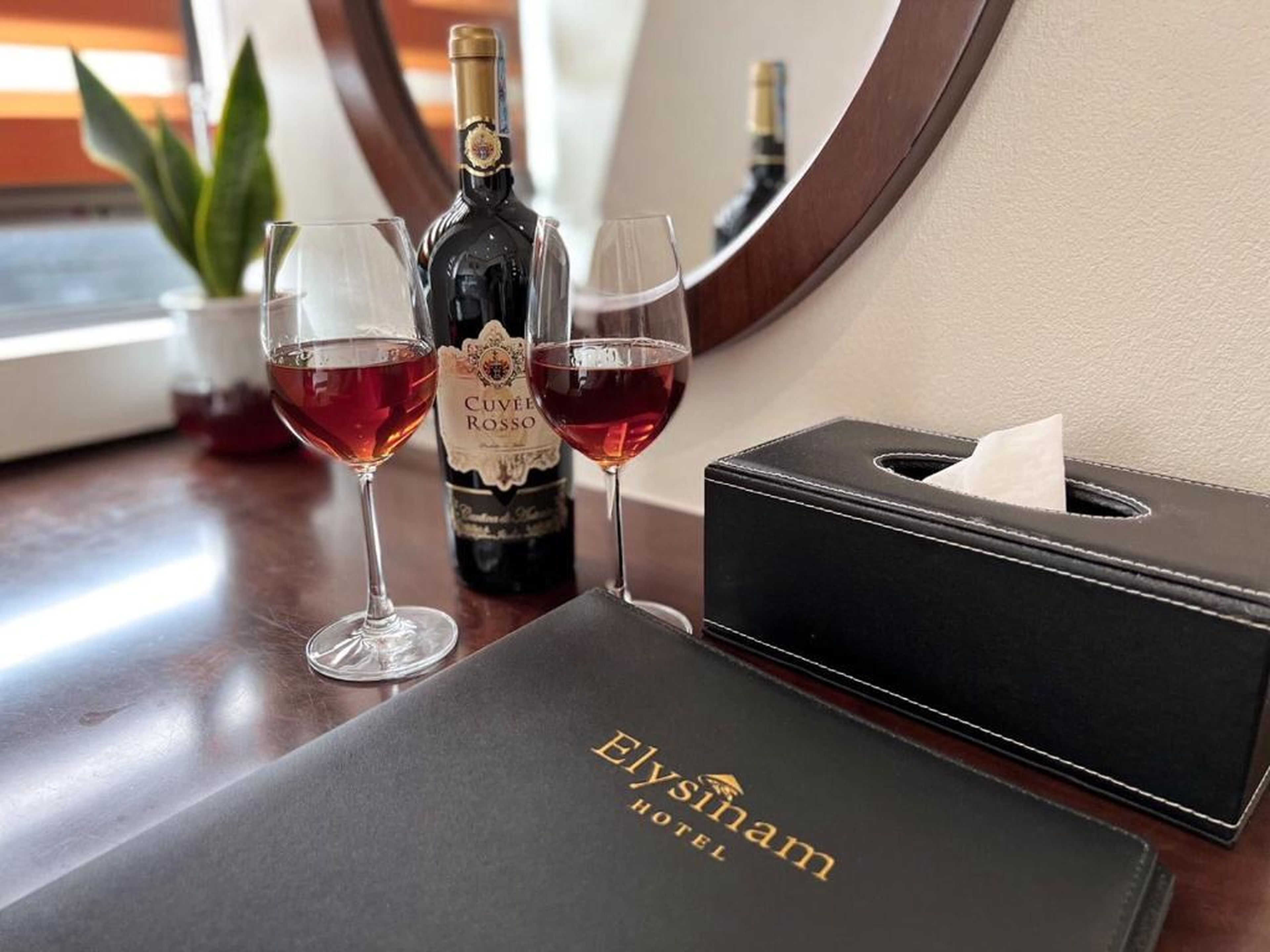 Elysinam Boutique Hotel Ha Long - Hình 6