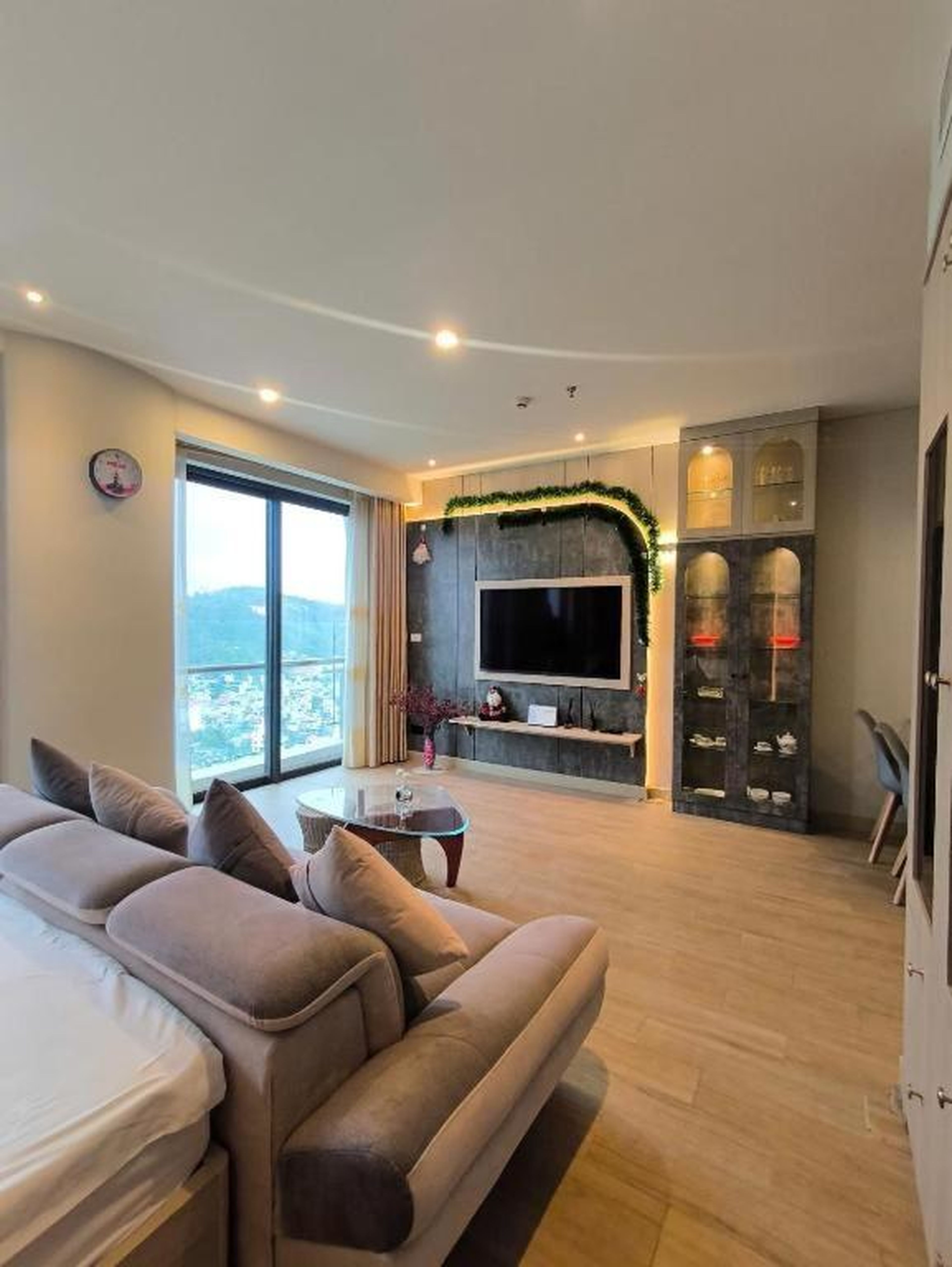 Terra Bay Homestay - Hình 9