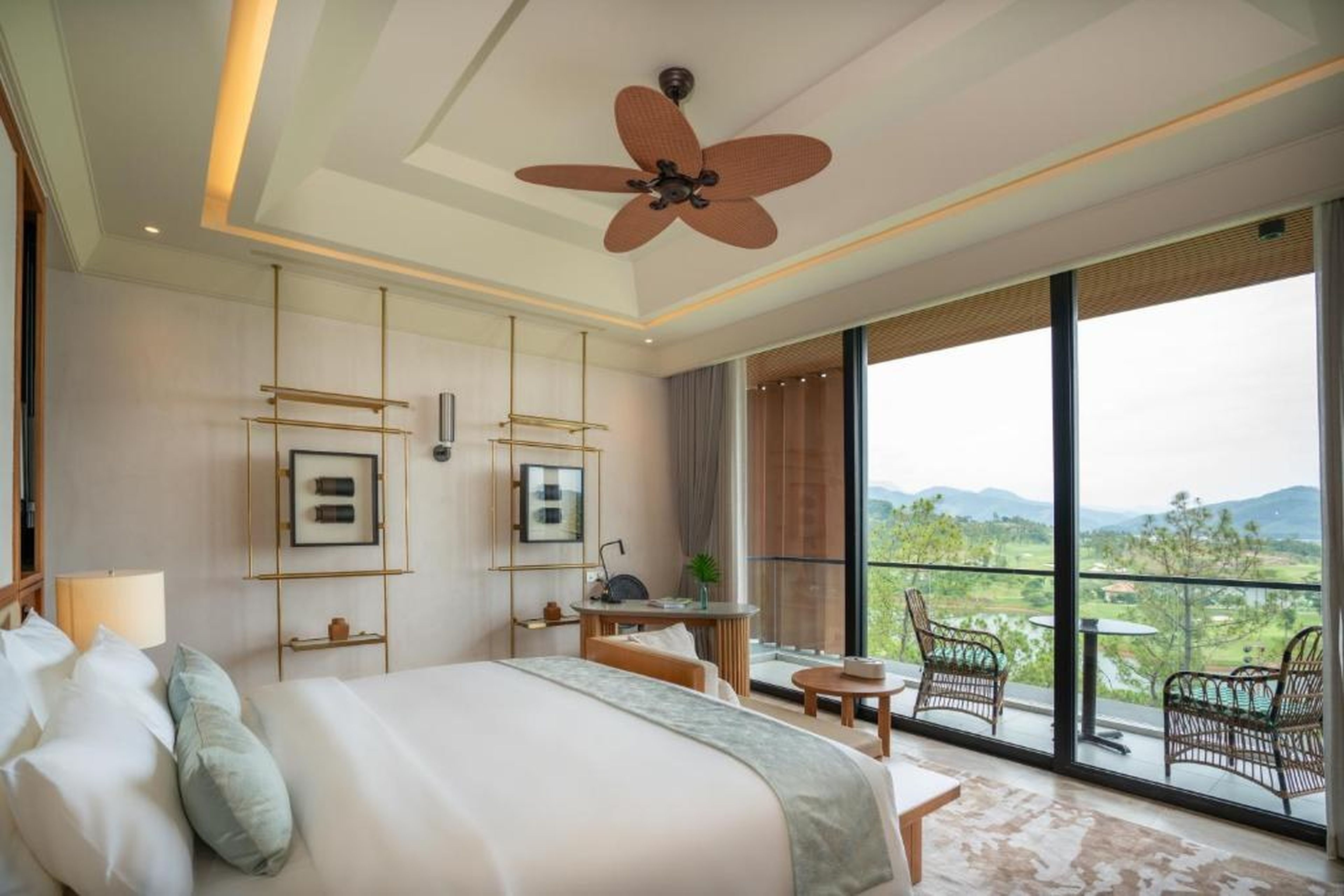 Silk Path Dong Trieu Golf Course & Villas - Hình 18