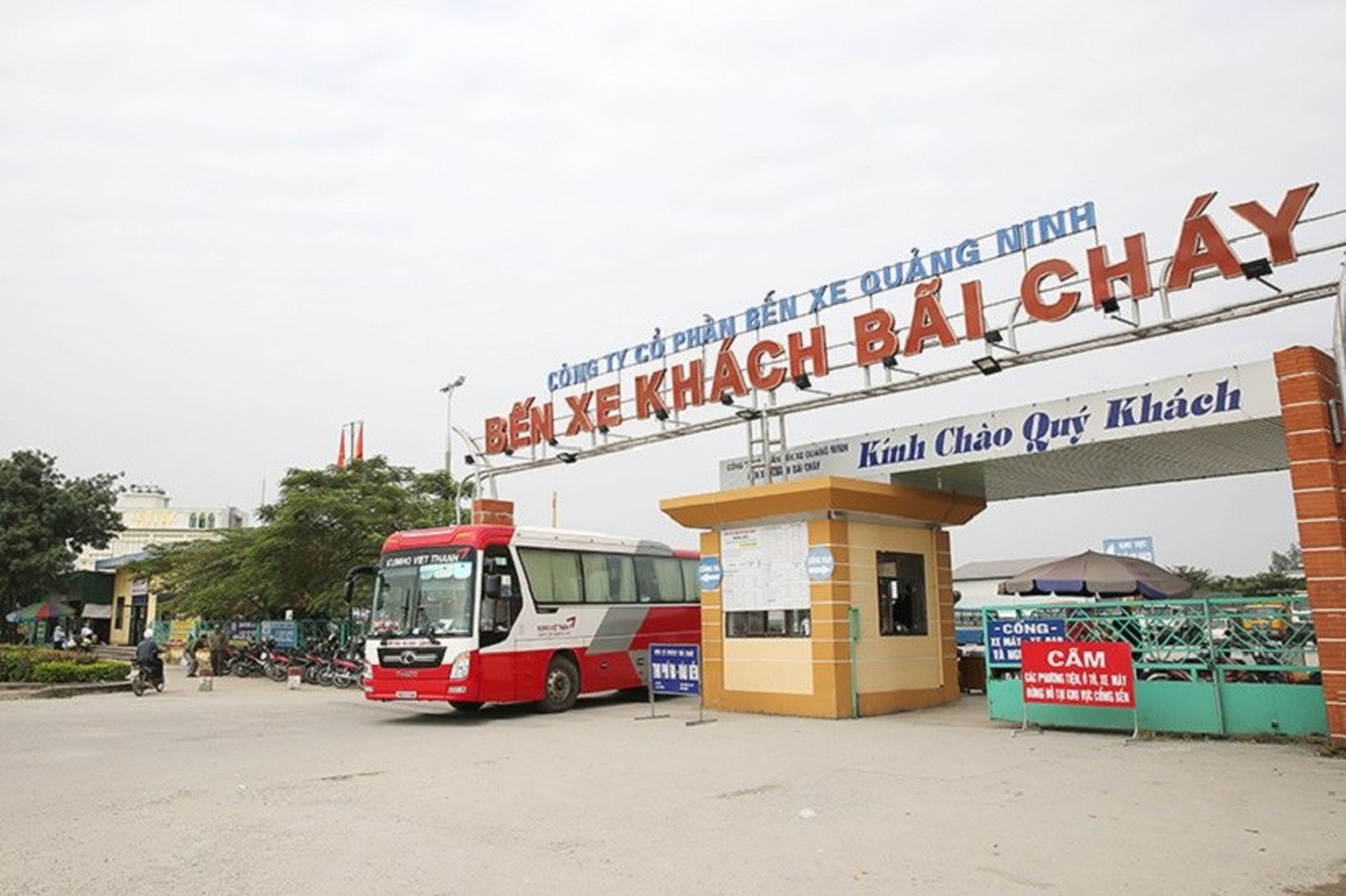Ha Long Travel: Convenient Transportation and Getting Around Tips - Hình 5