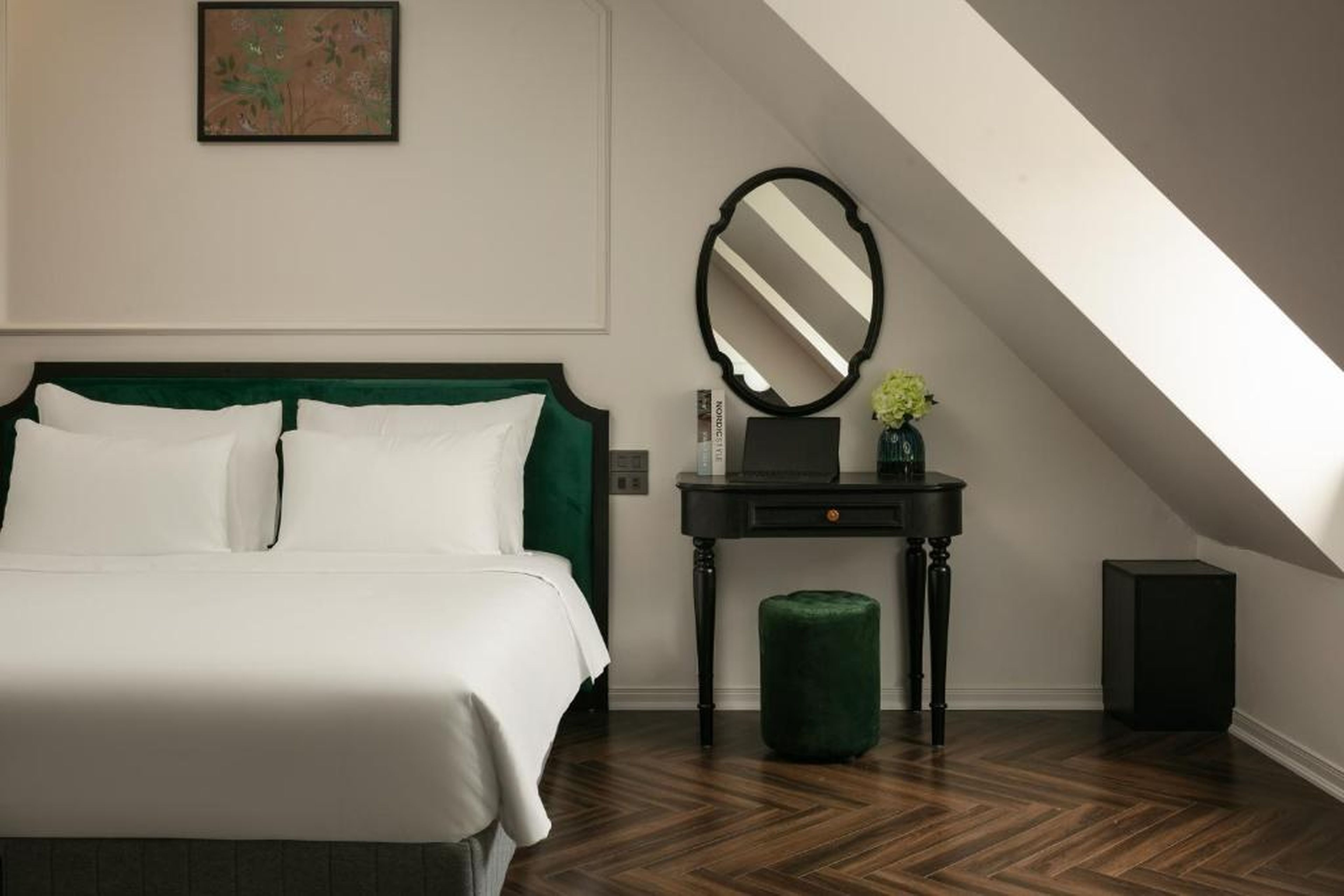 Elegant Boutique Hotel Ha Long - Hình 19