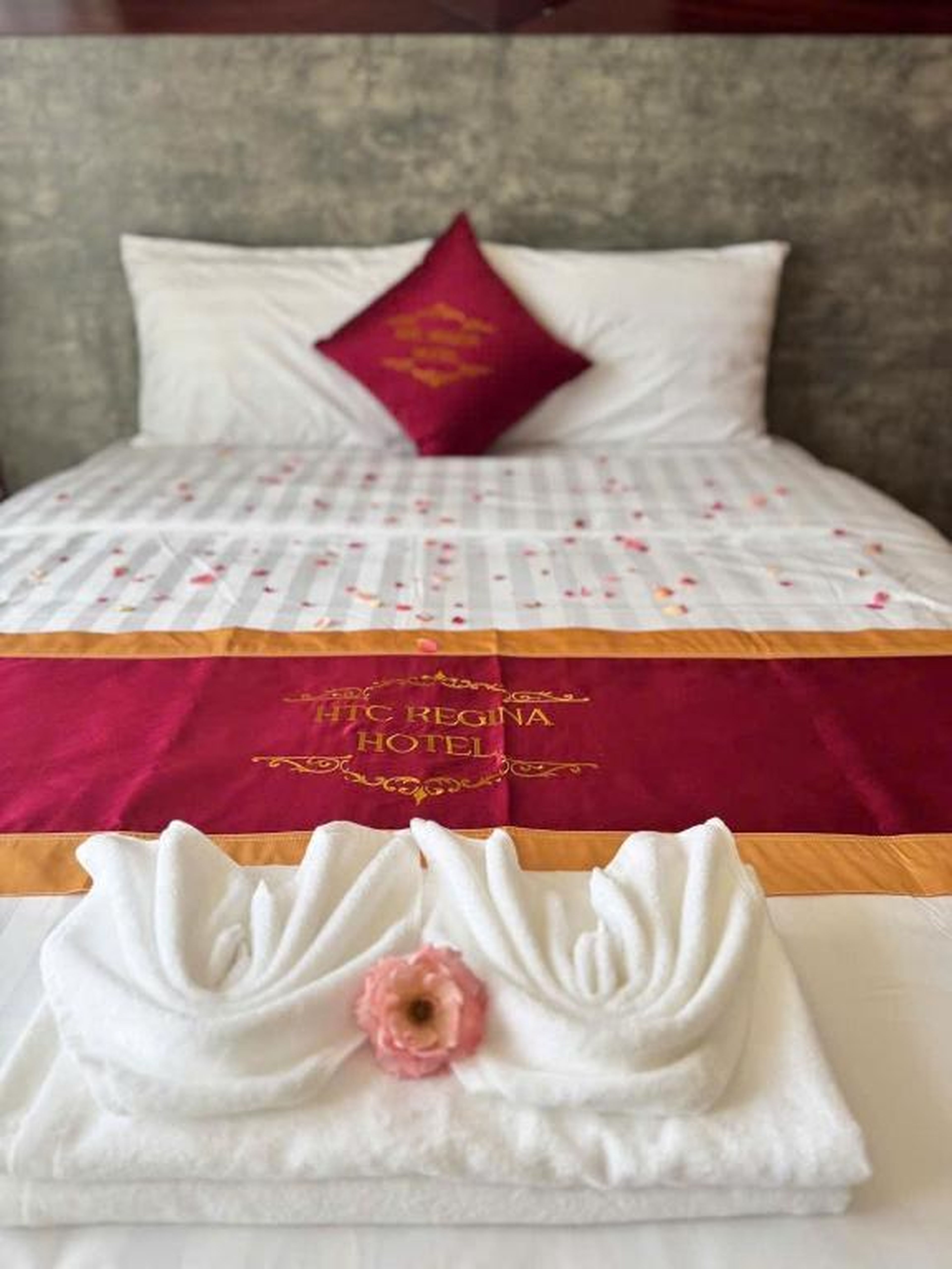 Htc regina hotel - Hình 44
