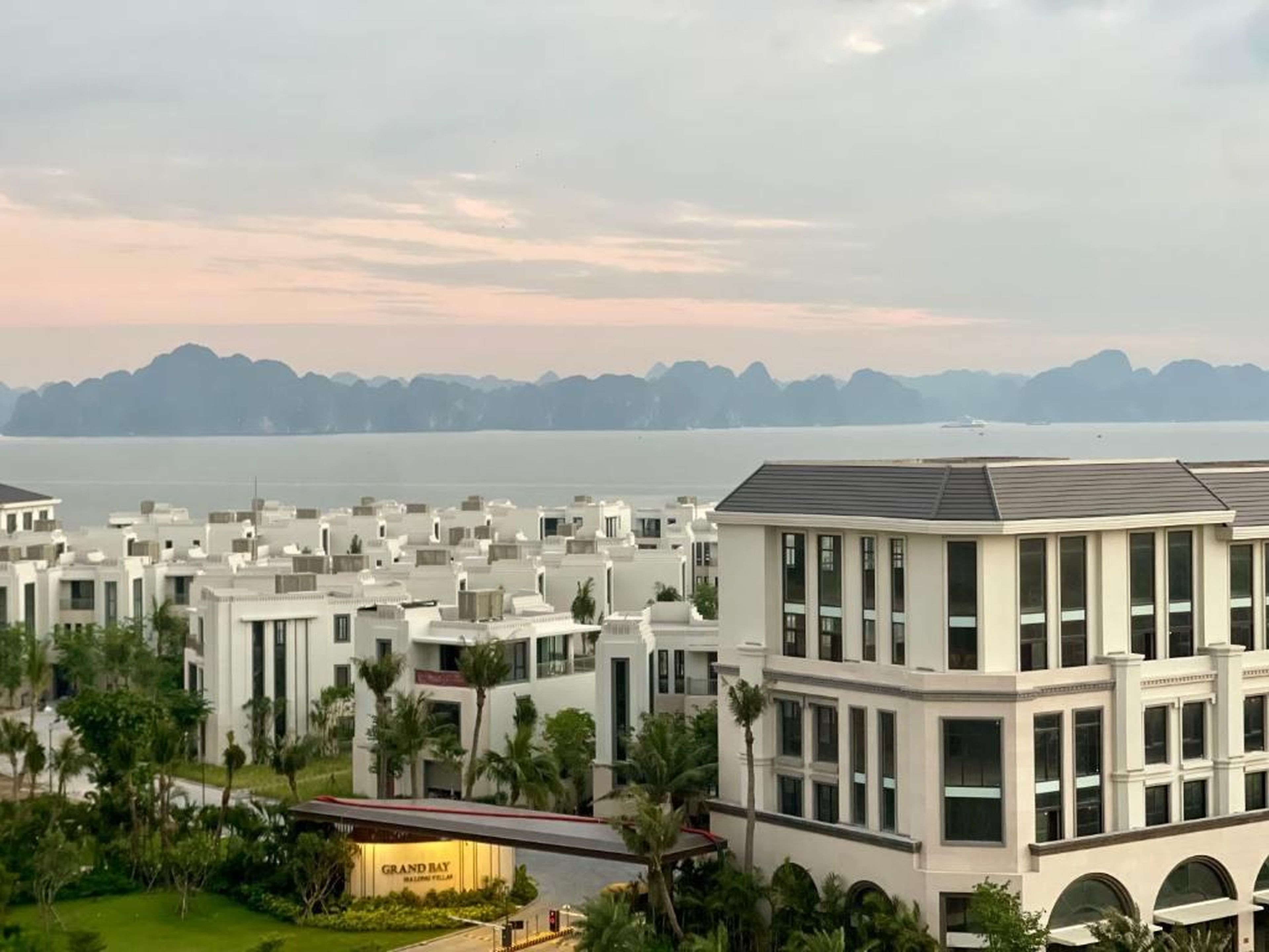 Marina Suite Residence Halong - Hình 38