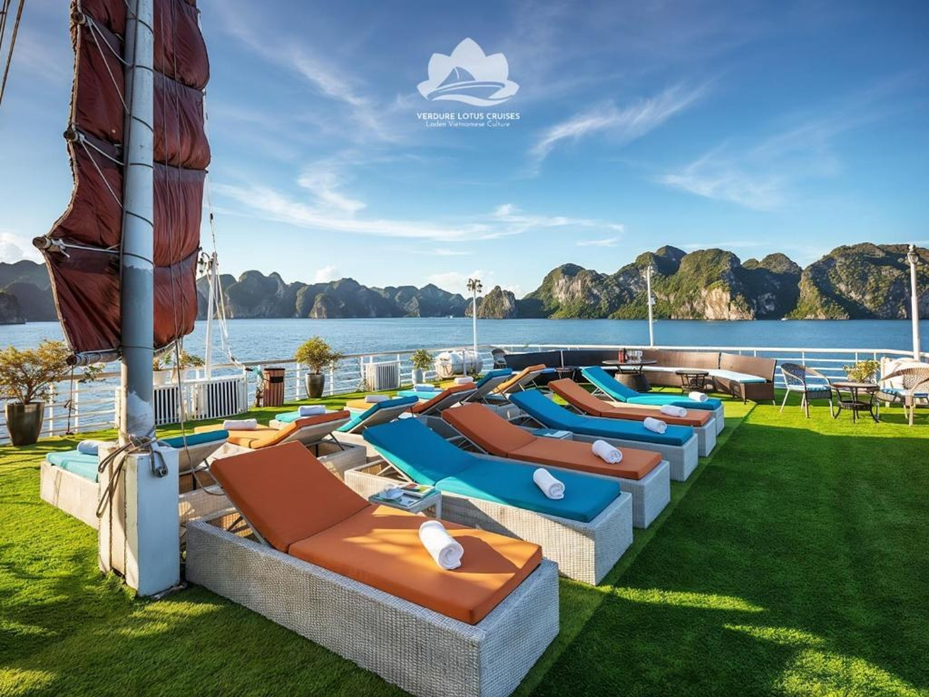 Verdure Lotus Classic Cruise on Lan Ha Bay - Hình 39
