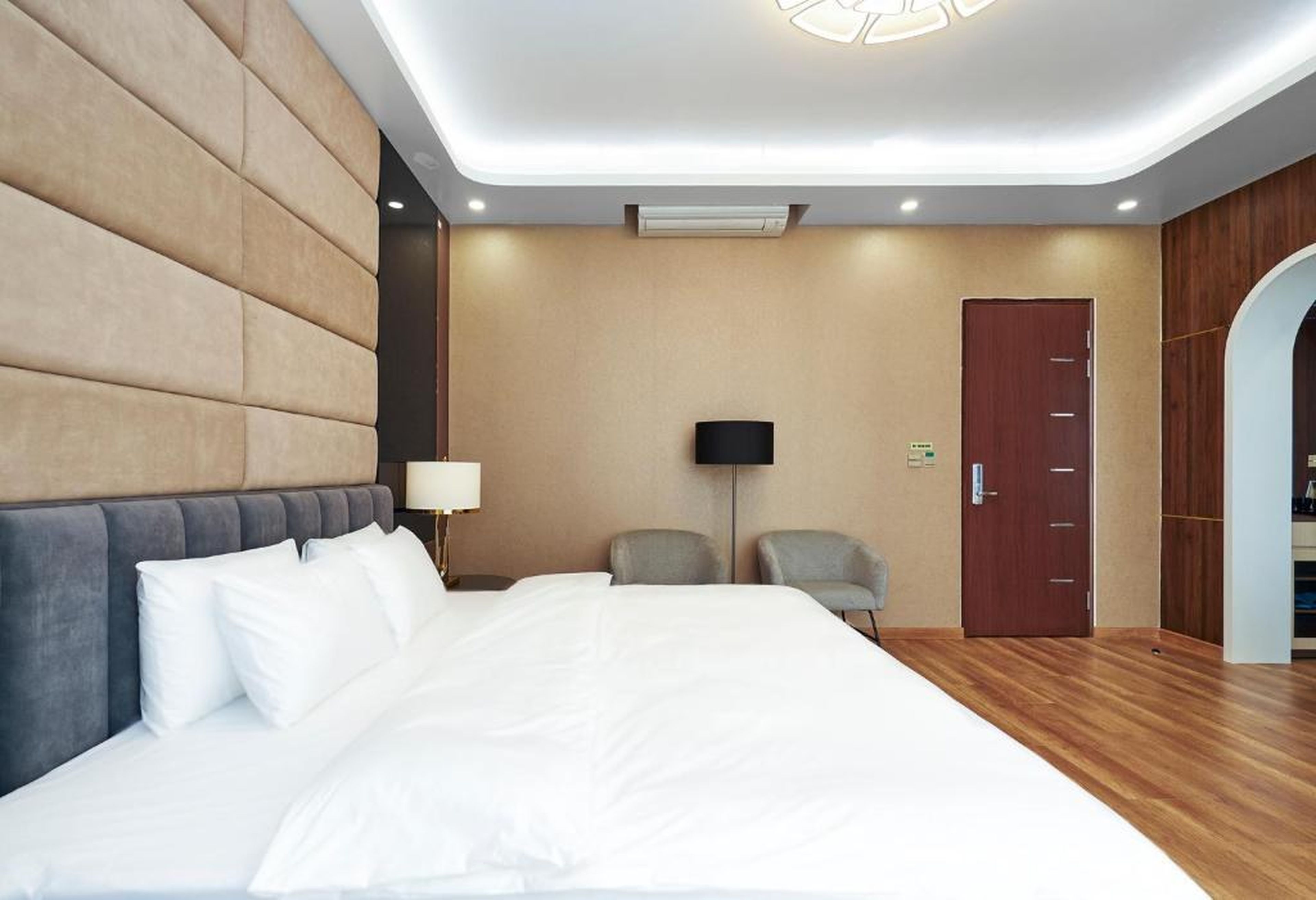 BBQ Hostel Ha Long 2 - Hình 18