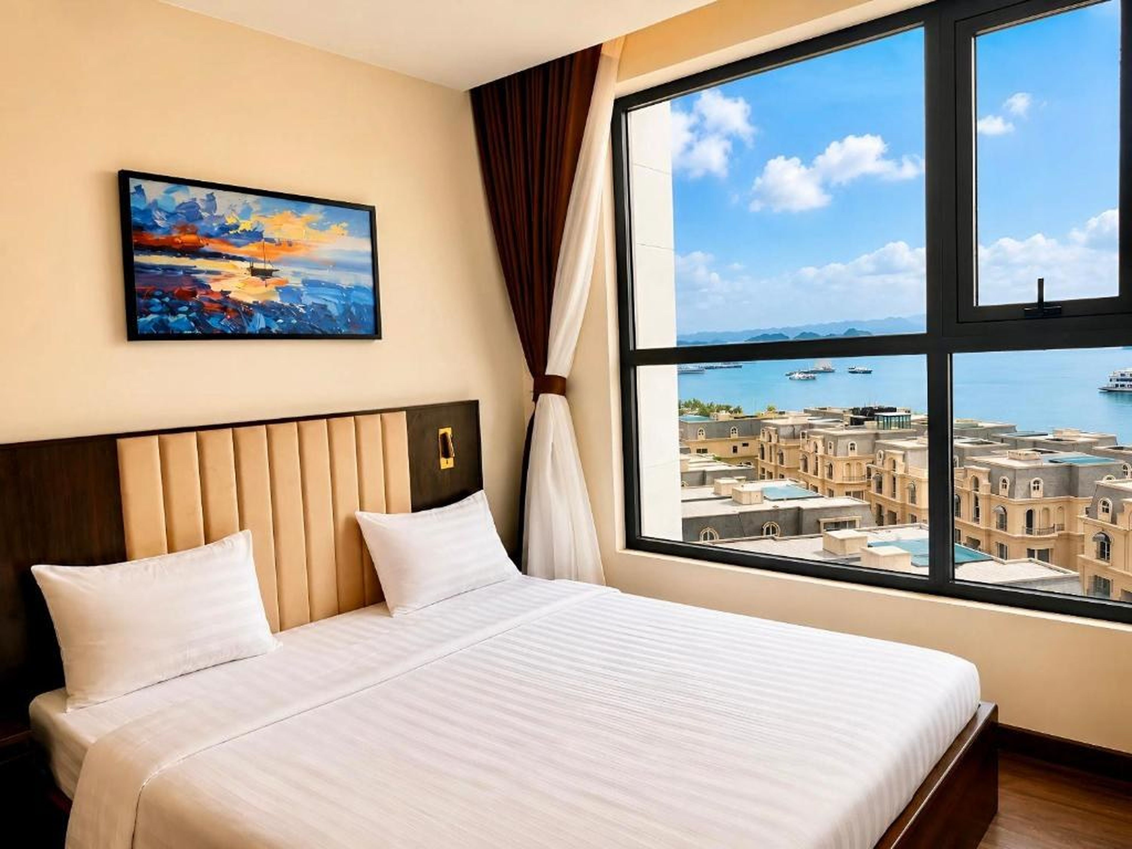 Luxury Ocean View Apartments - The Sapphire Ha Long, Studio & 2BR - Hình 2