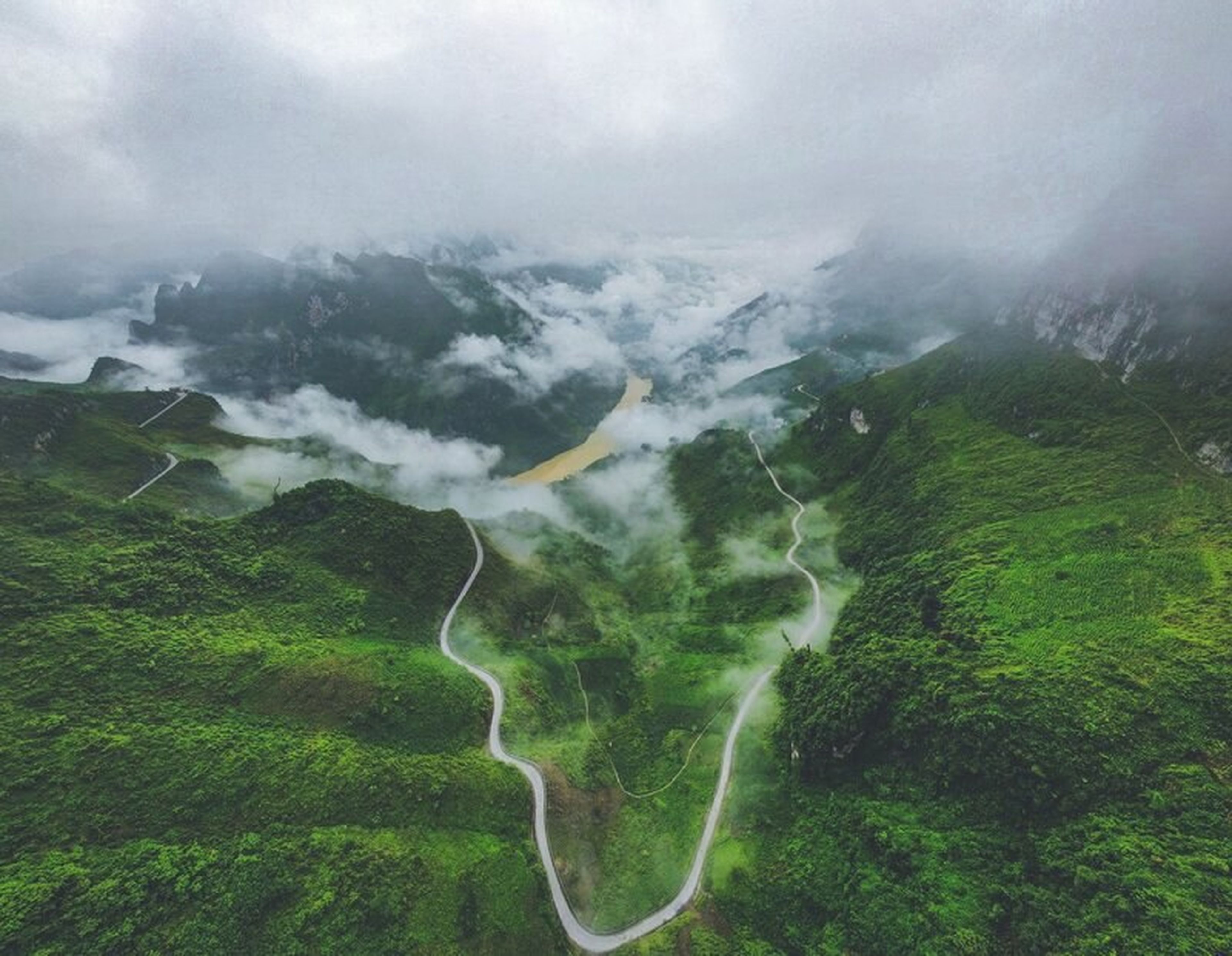 Vọng cảnh Hà Giang Loop, cung đường trong mơ xứ Đông Bắc - Hình 10