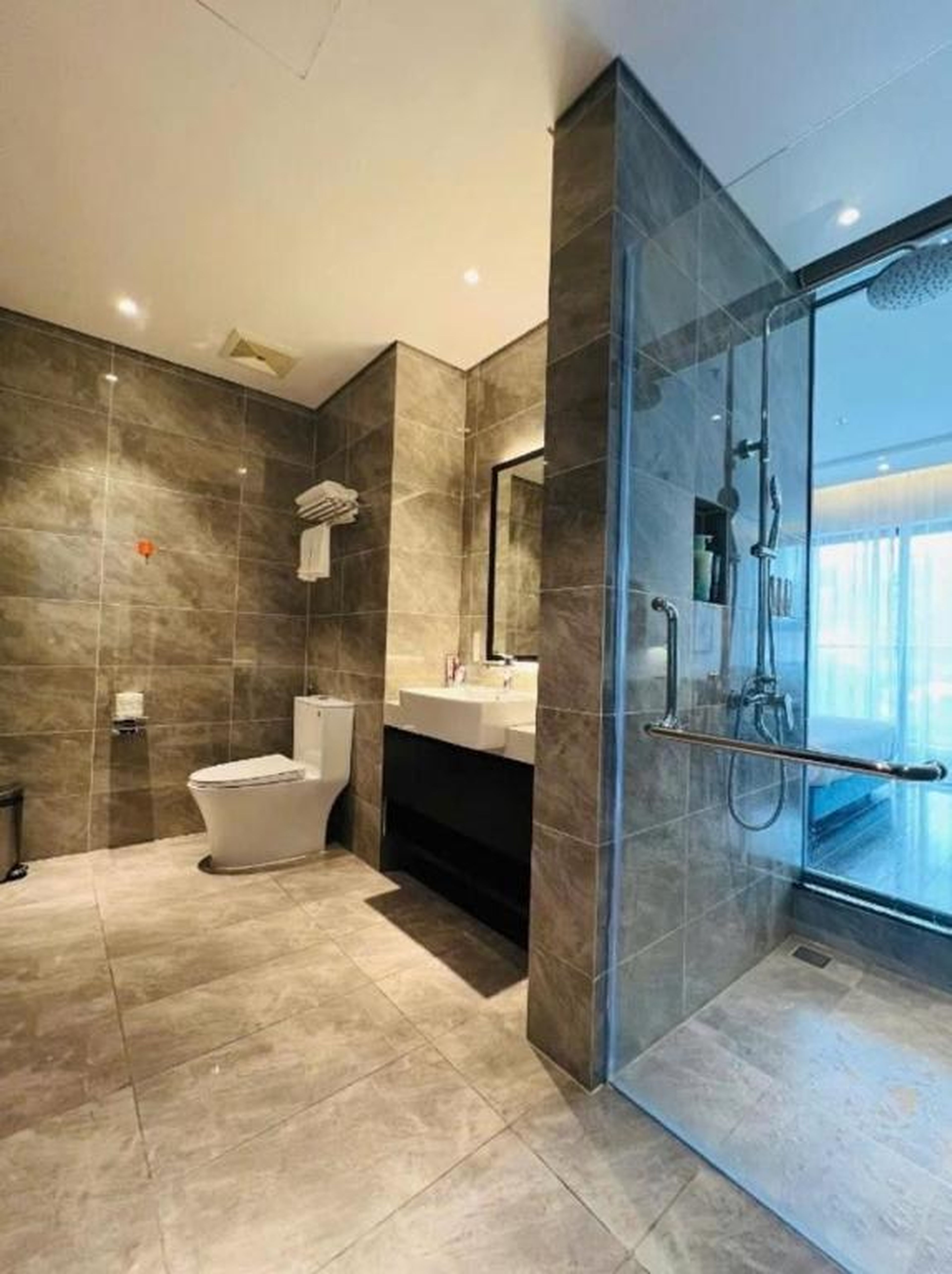Liam Apartment at Sapphire Ha Long - Hình 20