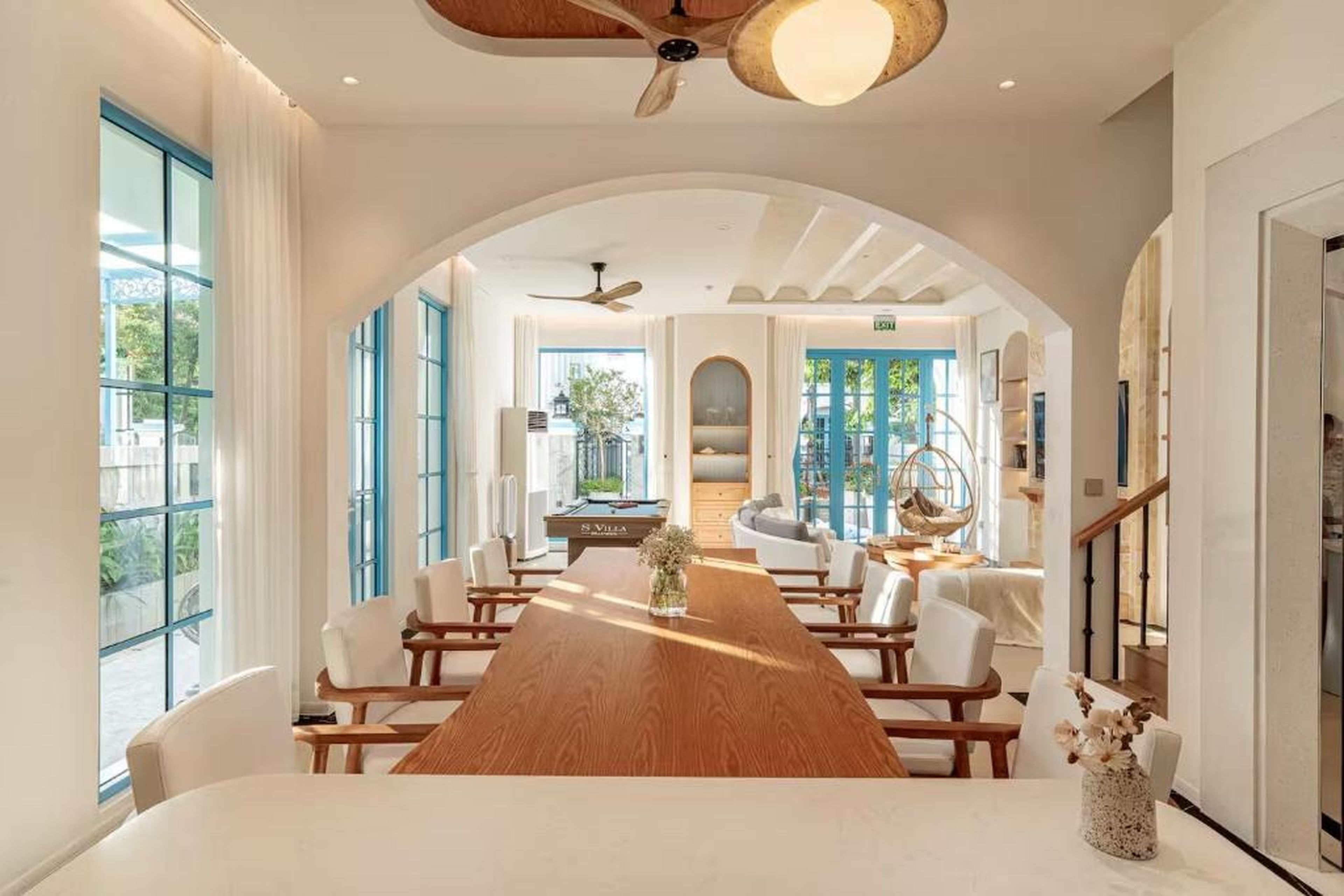 S Villa Ha Long - City Center, Near Beach - 6BR Private Villa with Pool, Jacuzzi, Sauna, Karaoke - Hình 12