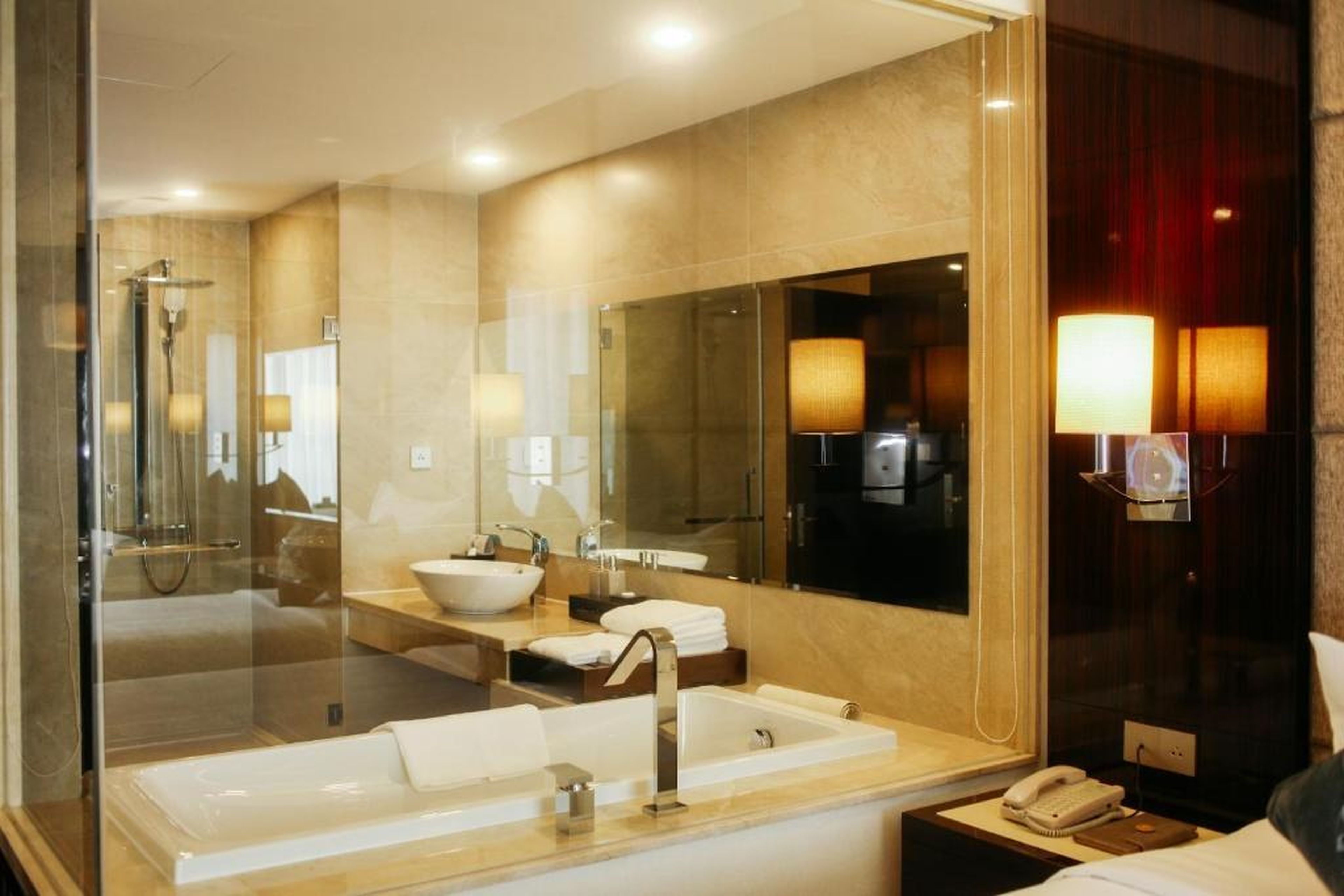 Central Luxury Hạ Long Hotel - Hình 27