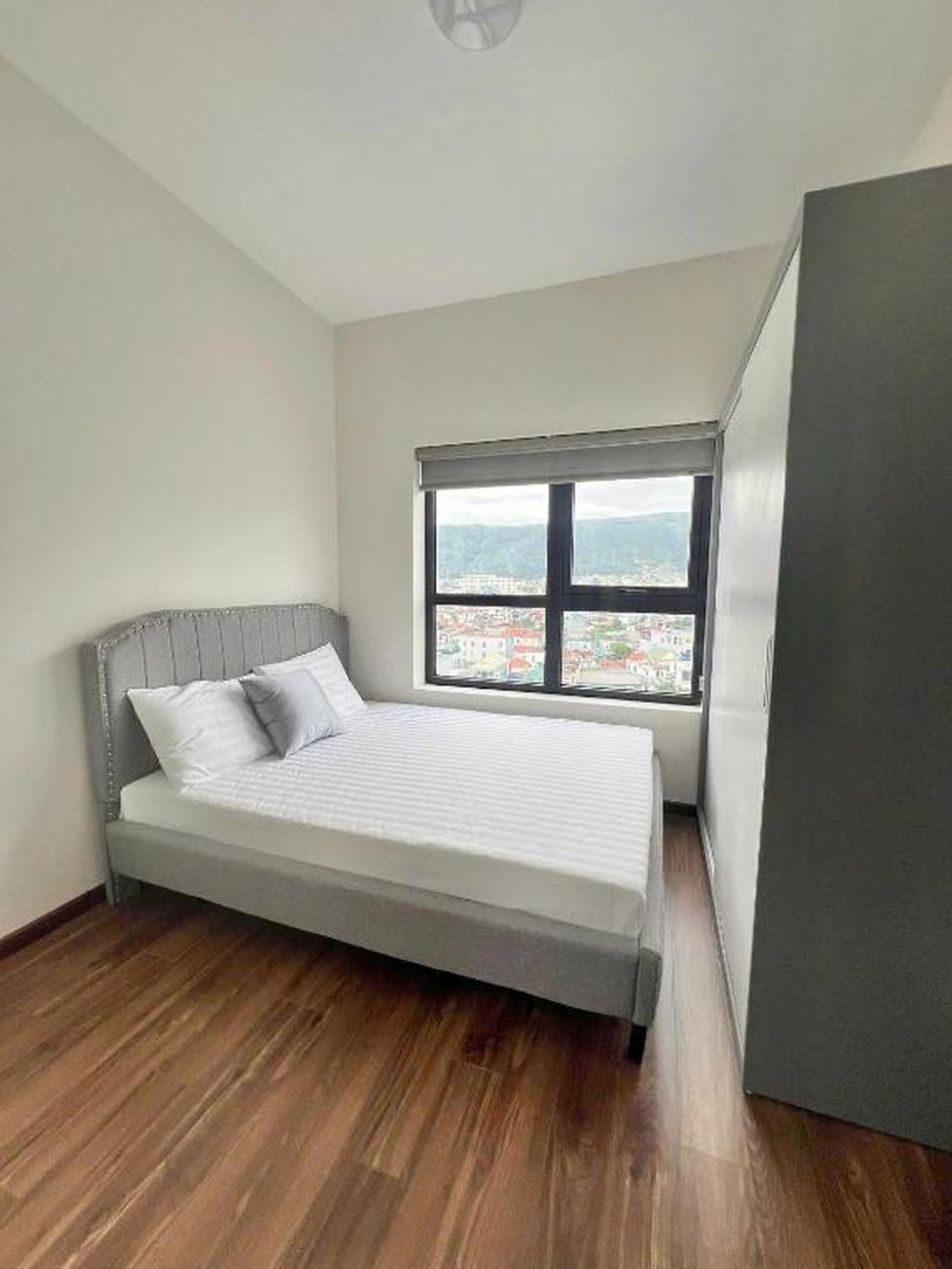Serviced apartment-Luxcity Cẩm Phả 4mins to beach - Hình 1