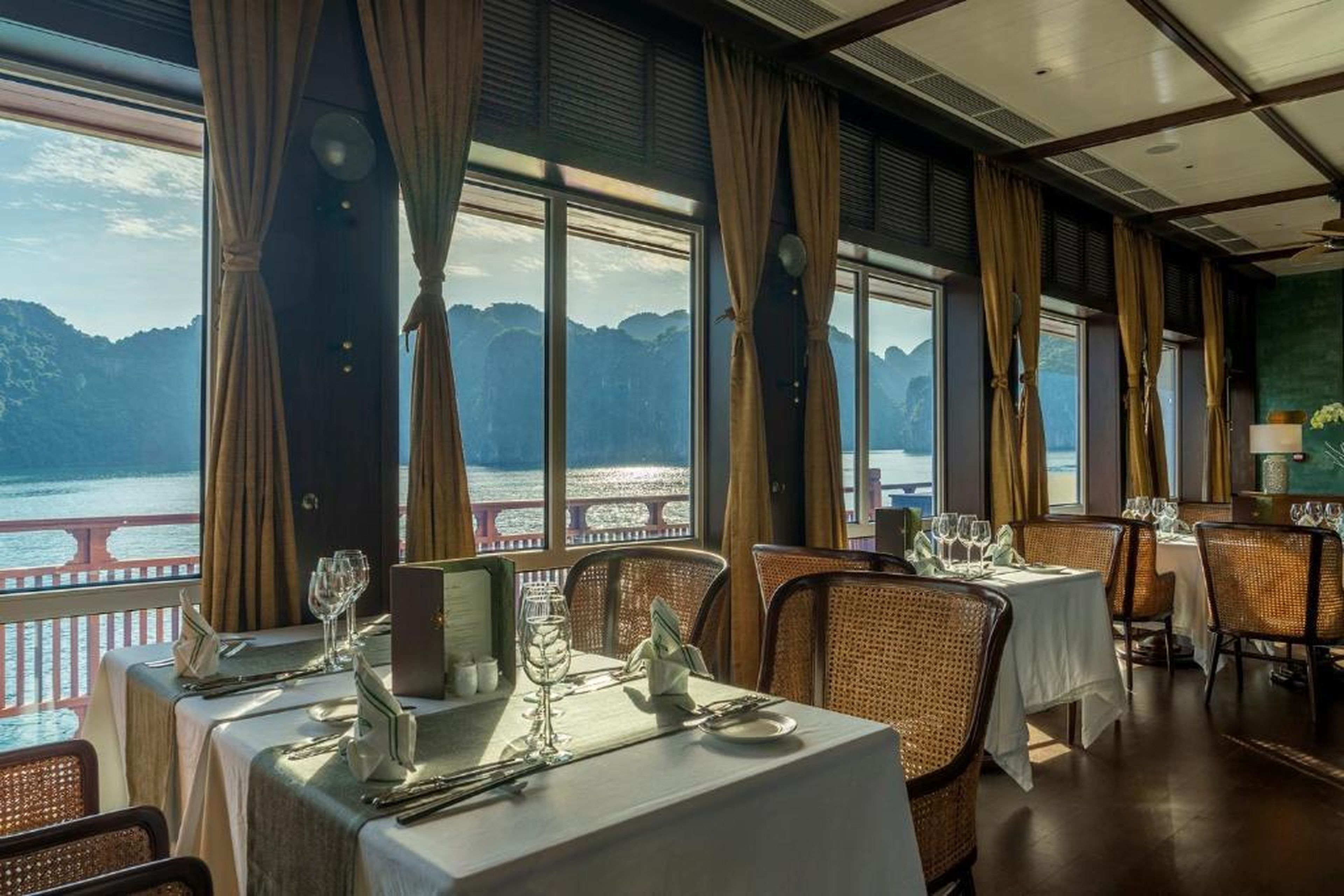 Heritage Line Ylang Cruise - Halong Bay & Lan Ha Bay - Hình 30