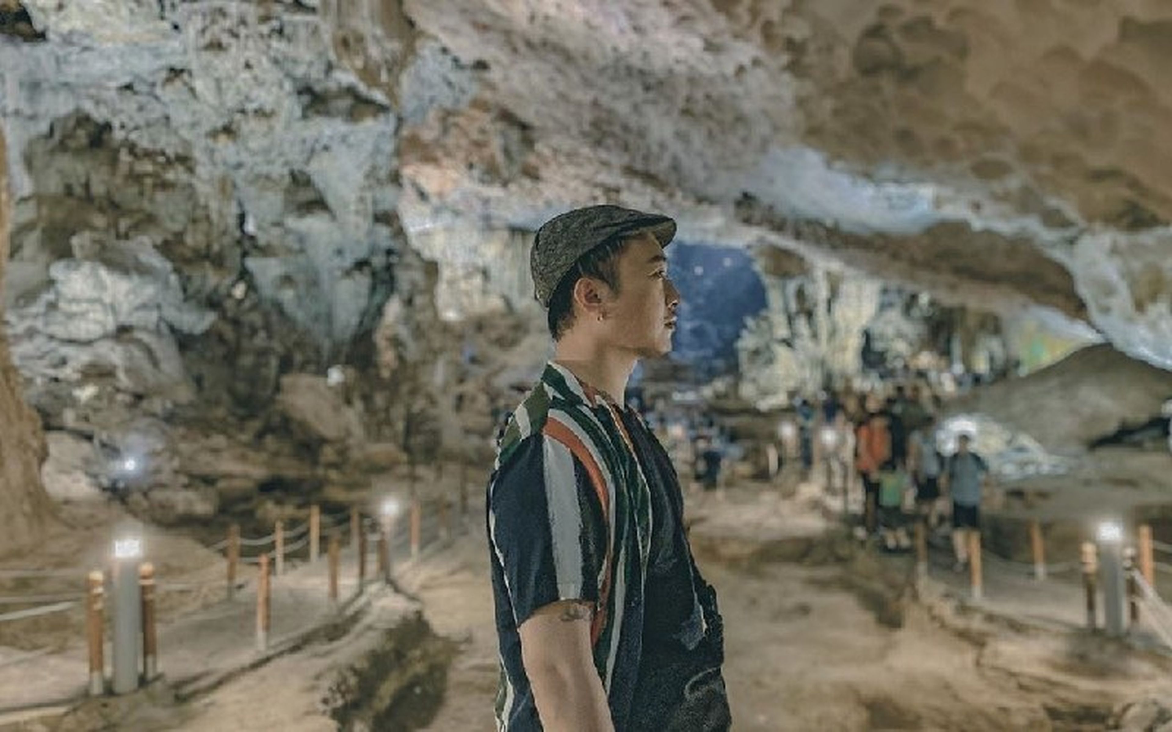 Có gì bên trong Hang Sửng Sốt khiến ai cũng phải kinh ngạc? - Hình 11
