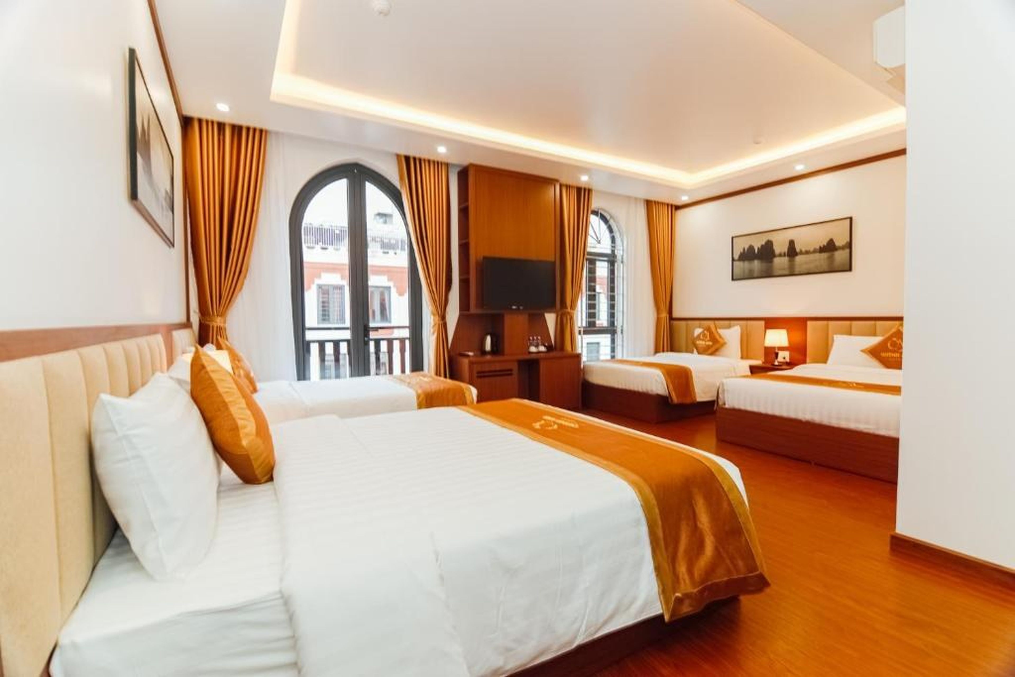 Quỳnh Anh Hotel Hạ Long - Hình 4