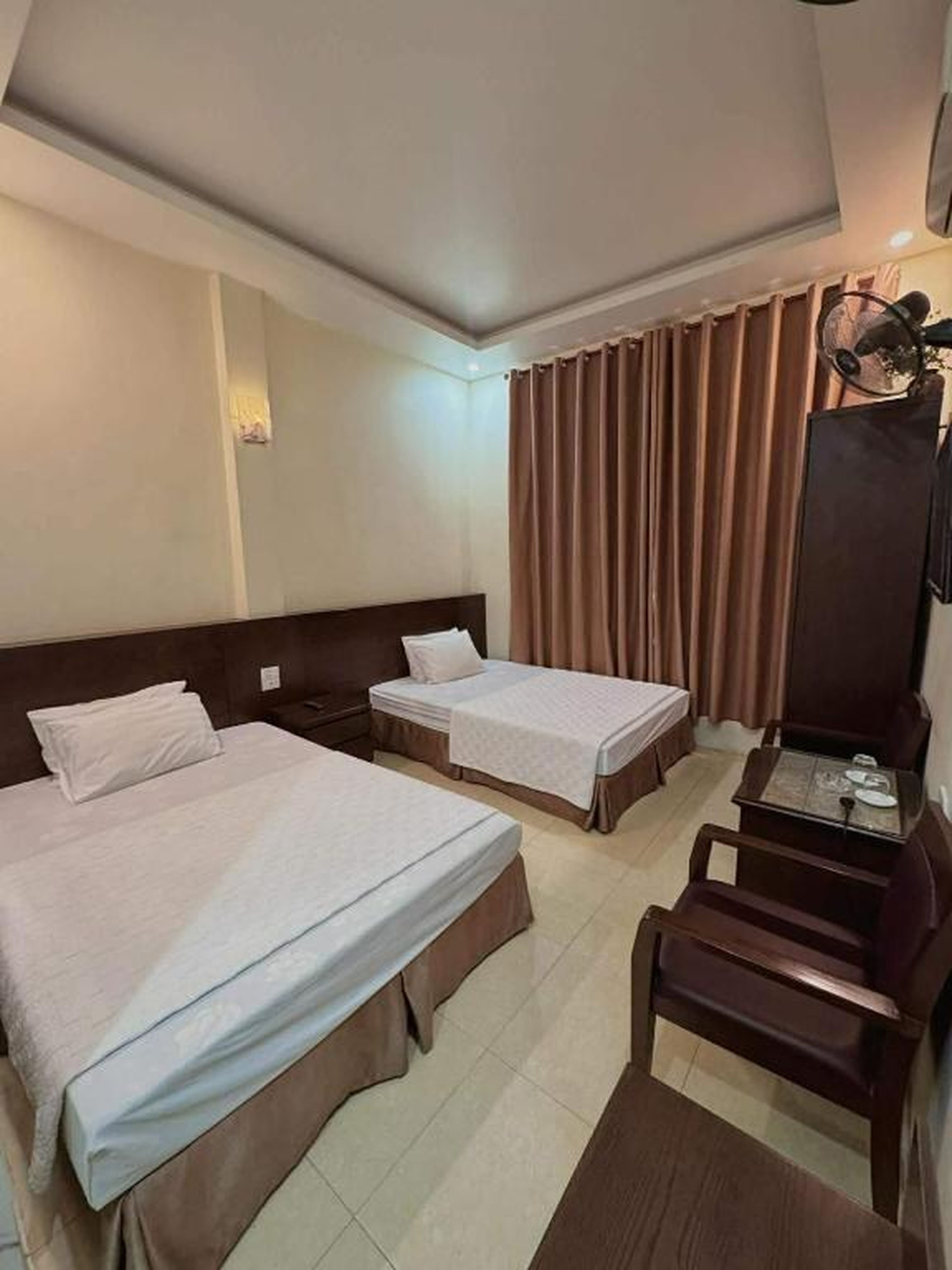 Ho Tay Hotel - Hình 2