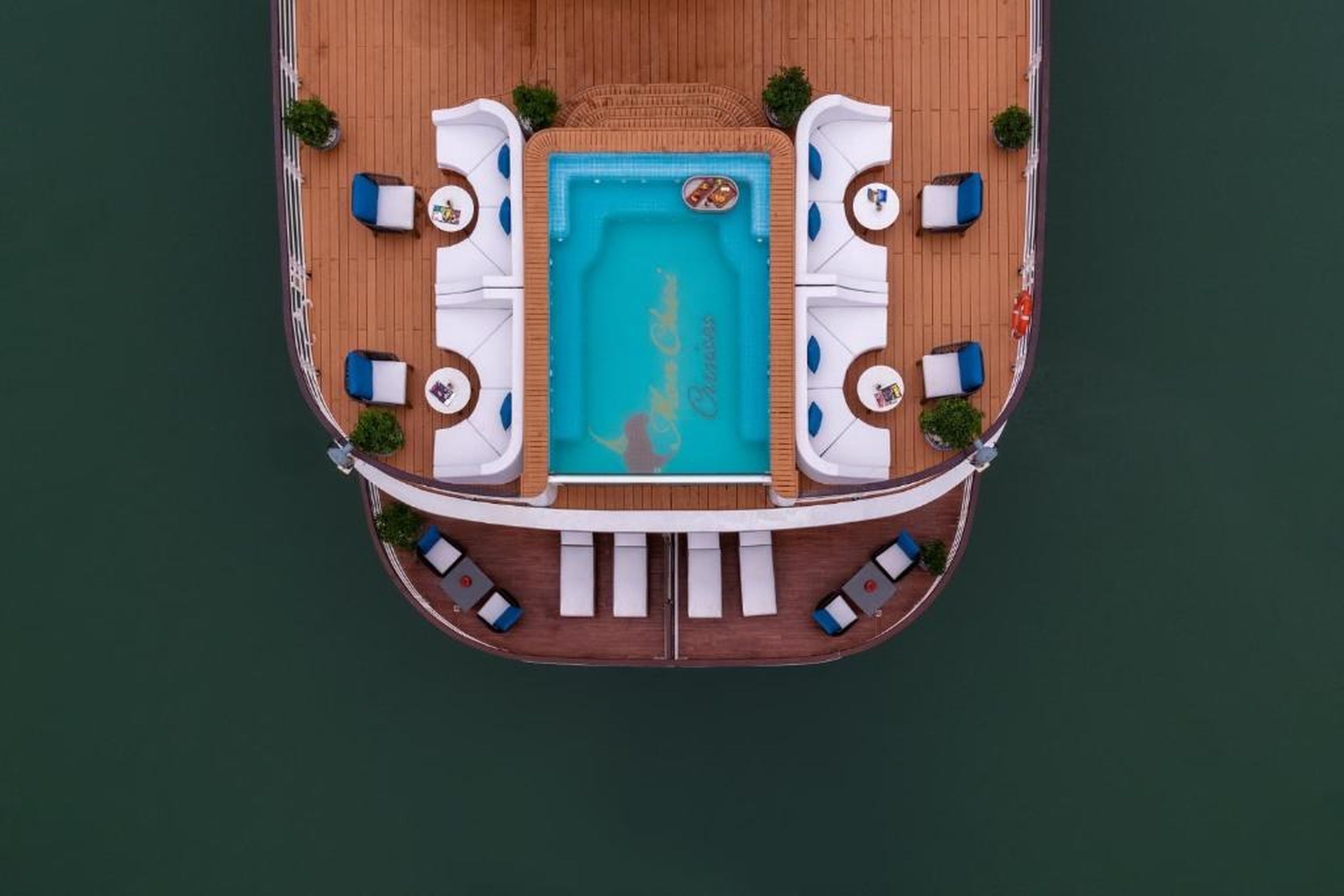 Mon Cheri Cruises - Hình 2