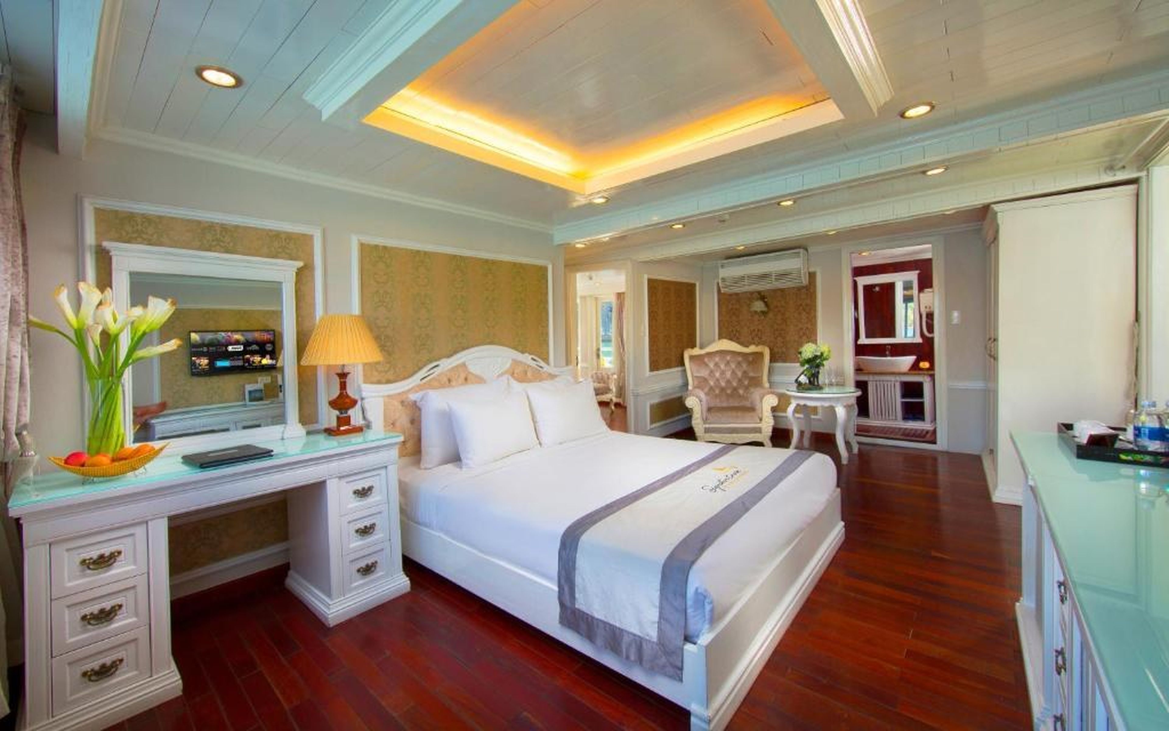 Signature Halong Cruise - Hình 11