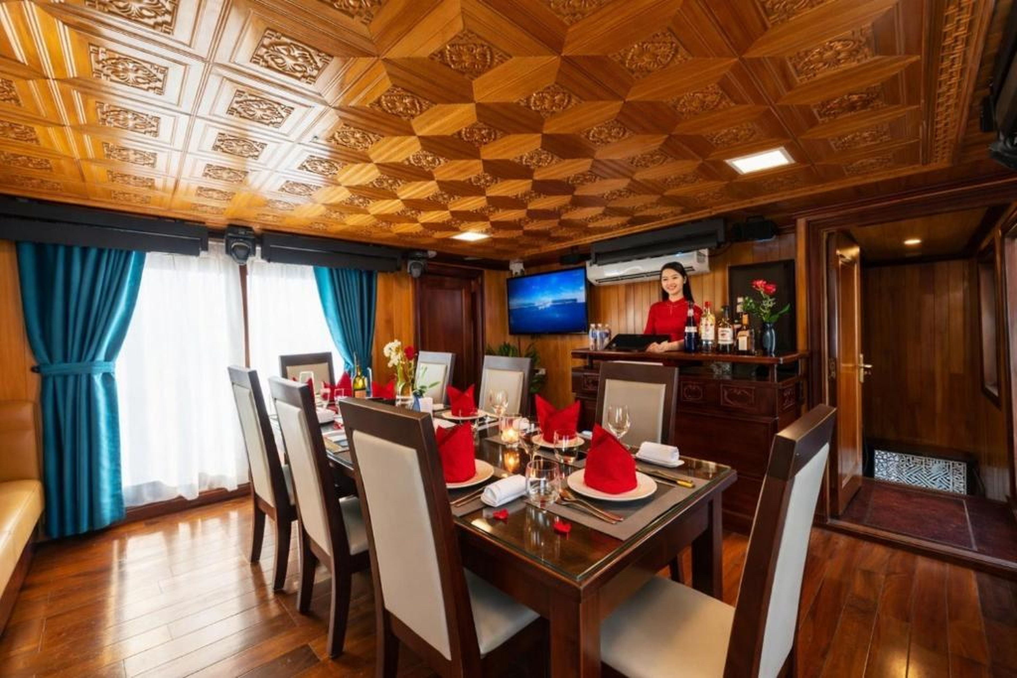 Private Sail Ha Long - Bai Tu Long - Hình 15