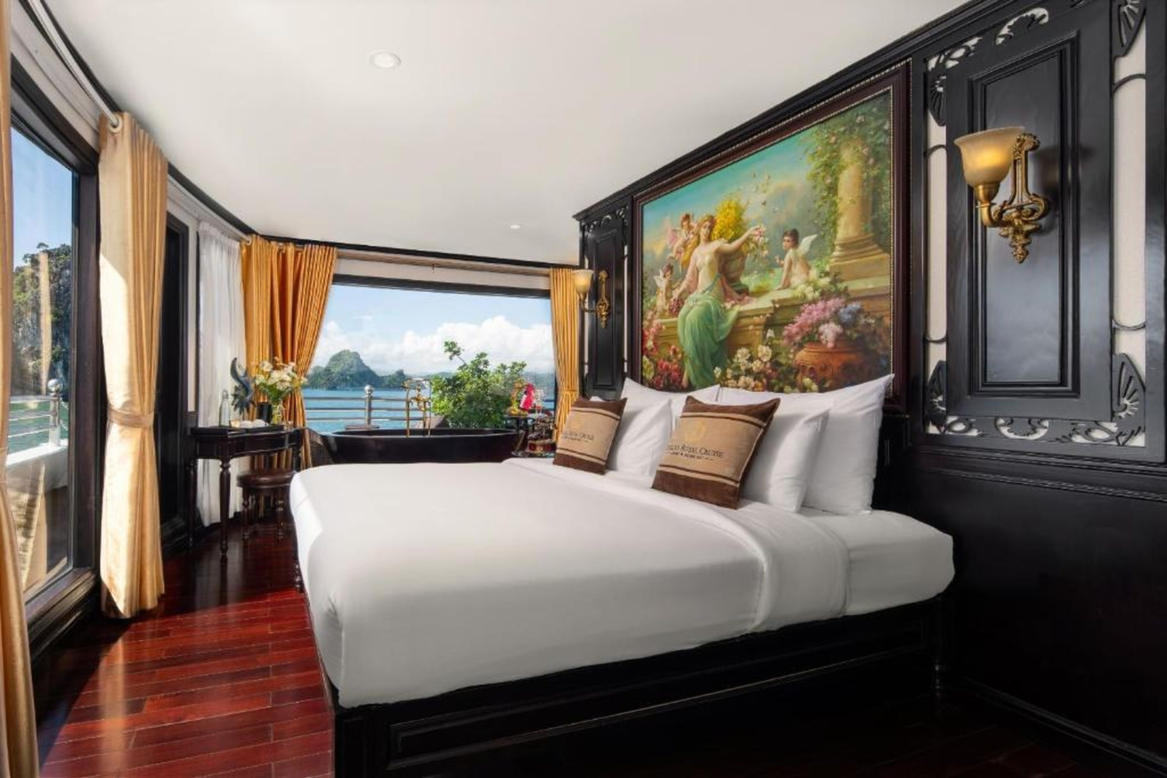 Athena Royal Cruise - Luxury in Halong Bay - Hình 24
