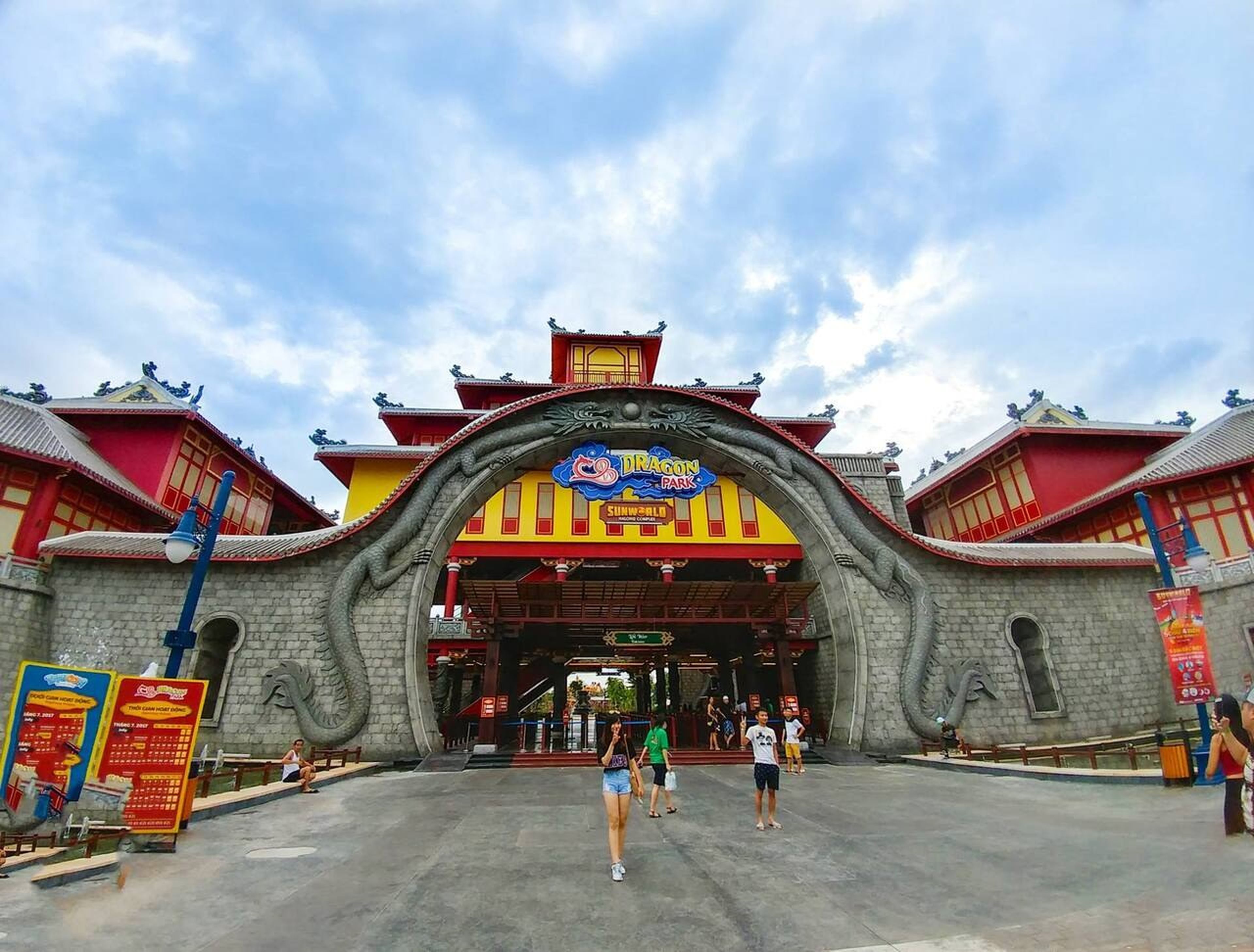 Trải nghiệm hệ trò chơi đa sắc màu tại khu giải trí Sun World - Hình 2
