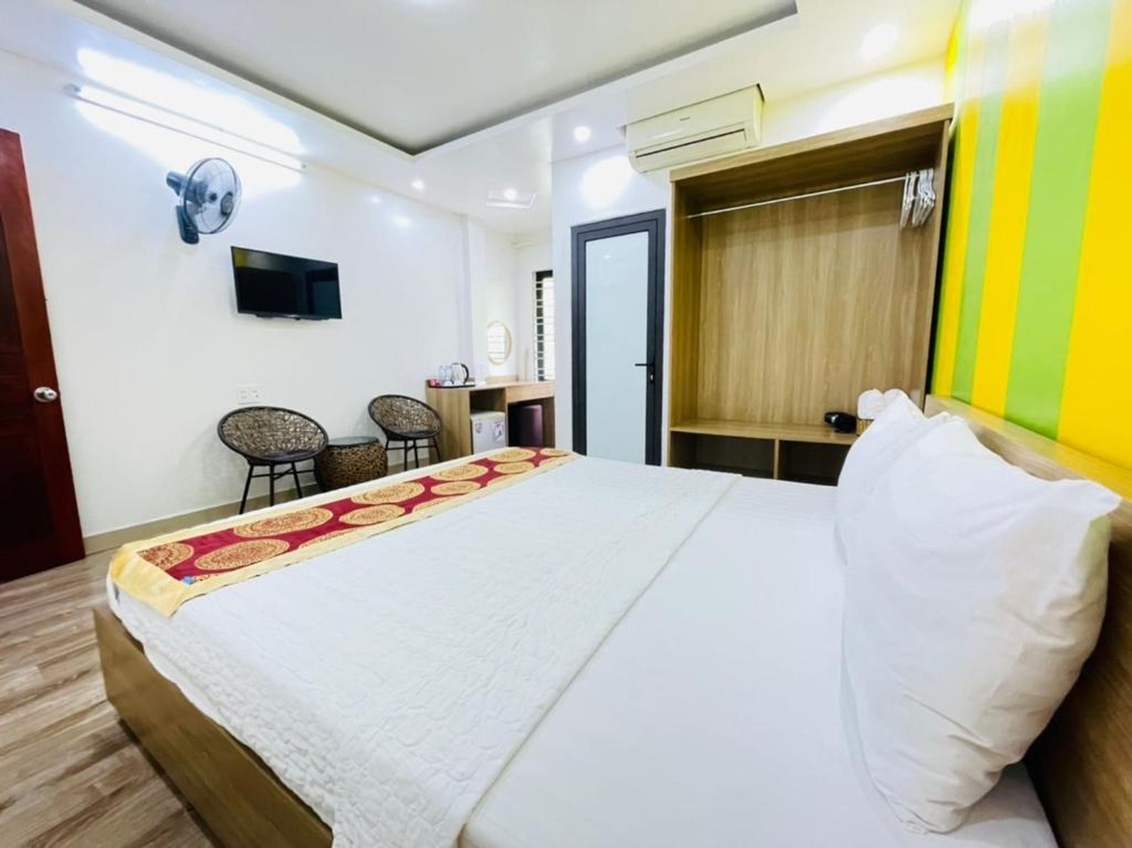 Hùng Vương Hotel Hạ Long - Hình 47