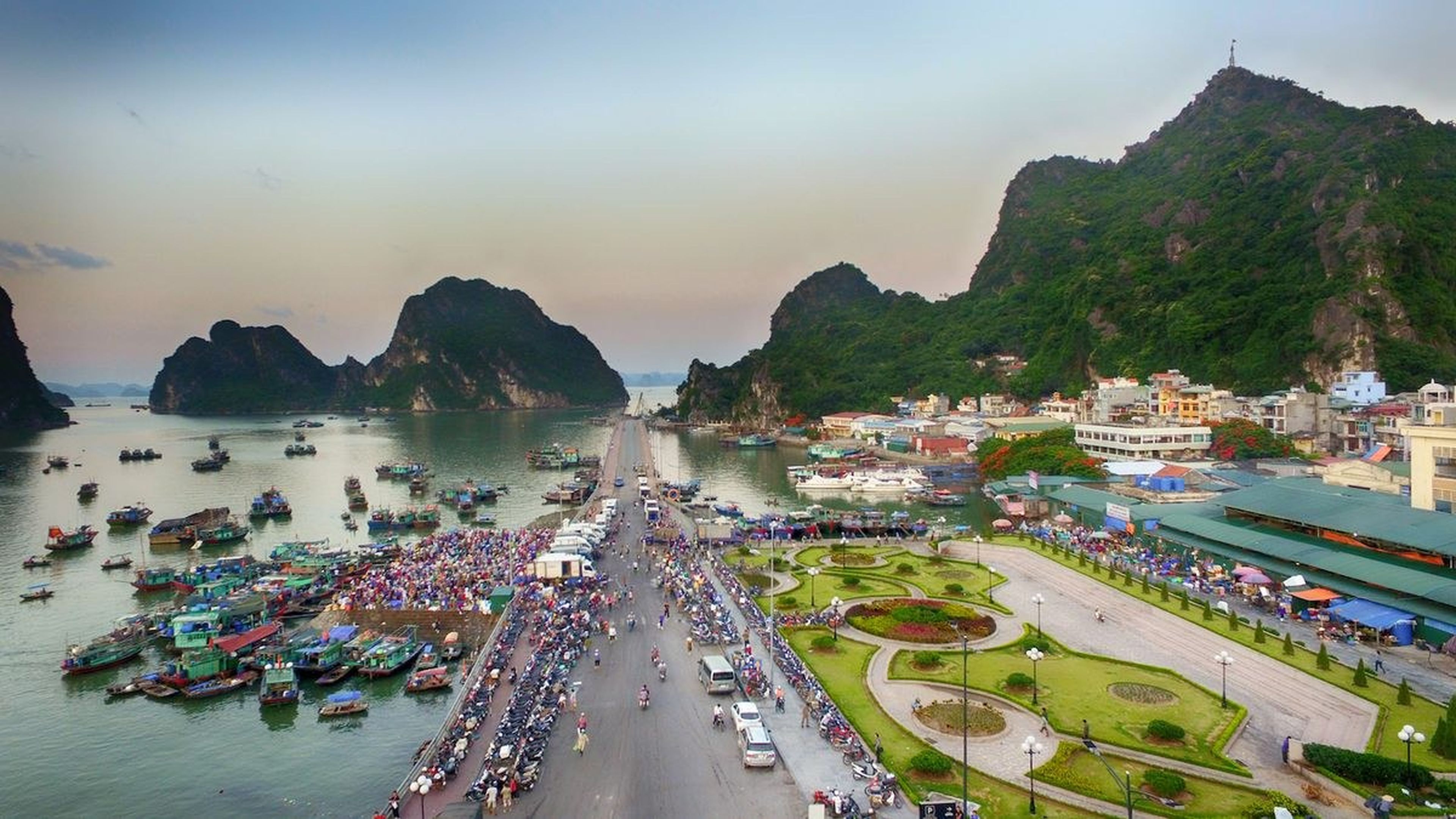 Bãi tắm Minh Châu: “Chốn thiên đường” trên đảo Quan Lạn - Hình 1