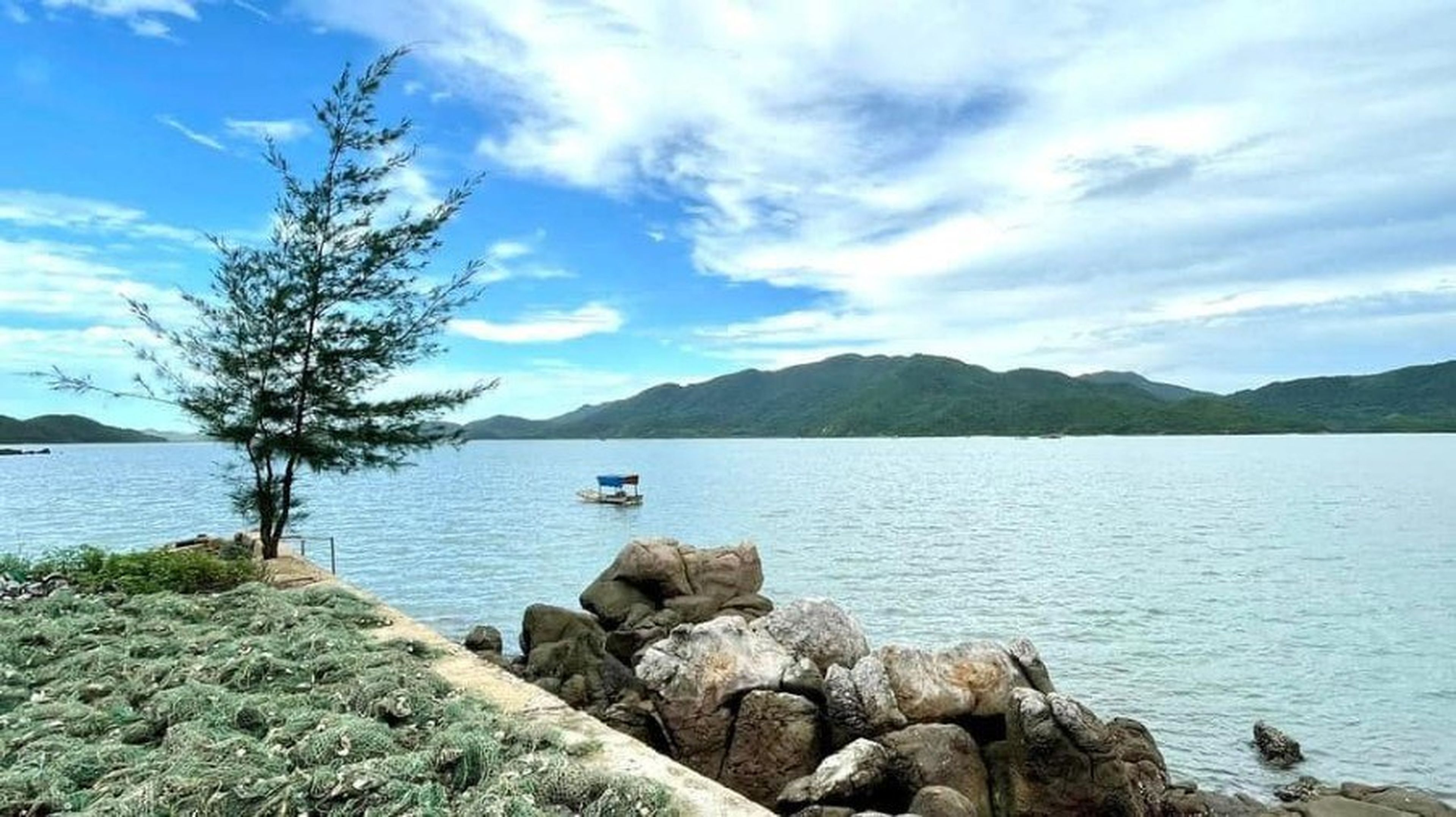 Khám phá Đảo Minh Châu, tận hưởng sắc thu lãng mạn của vùng biển Vân Đồn - Hình 4