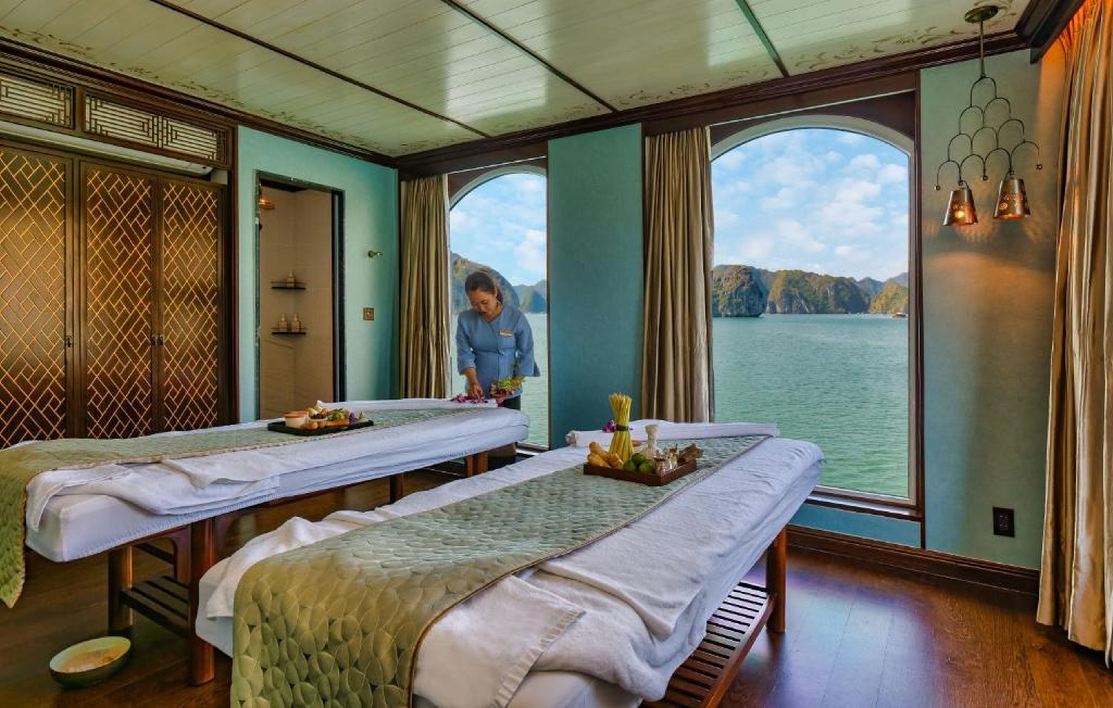 Heritage Line Ylang Cruise - Halong Bay & Lan Ha Bay - Hình 10