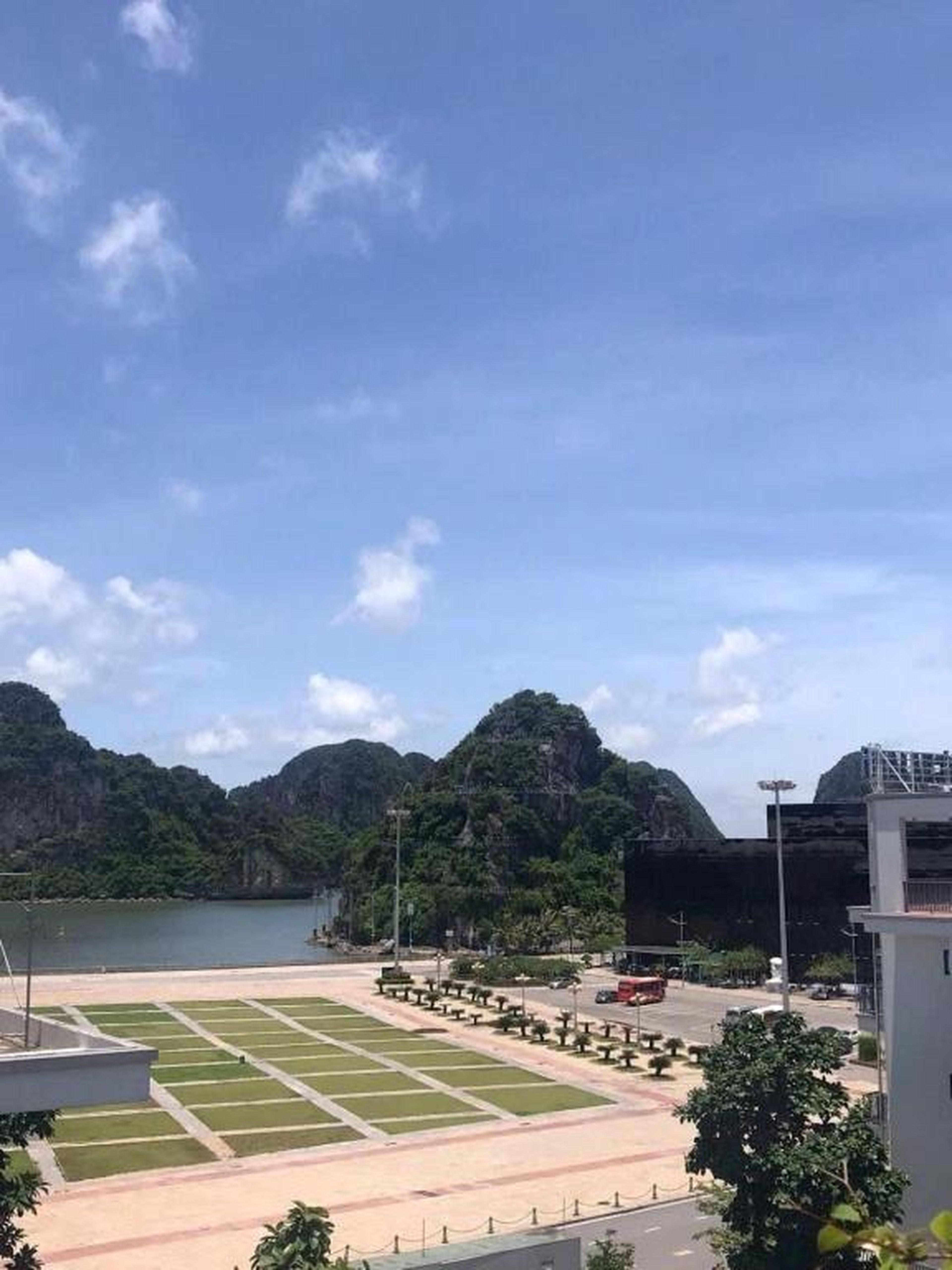 Helen Halong Hotel - Hình 11