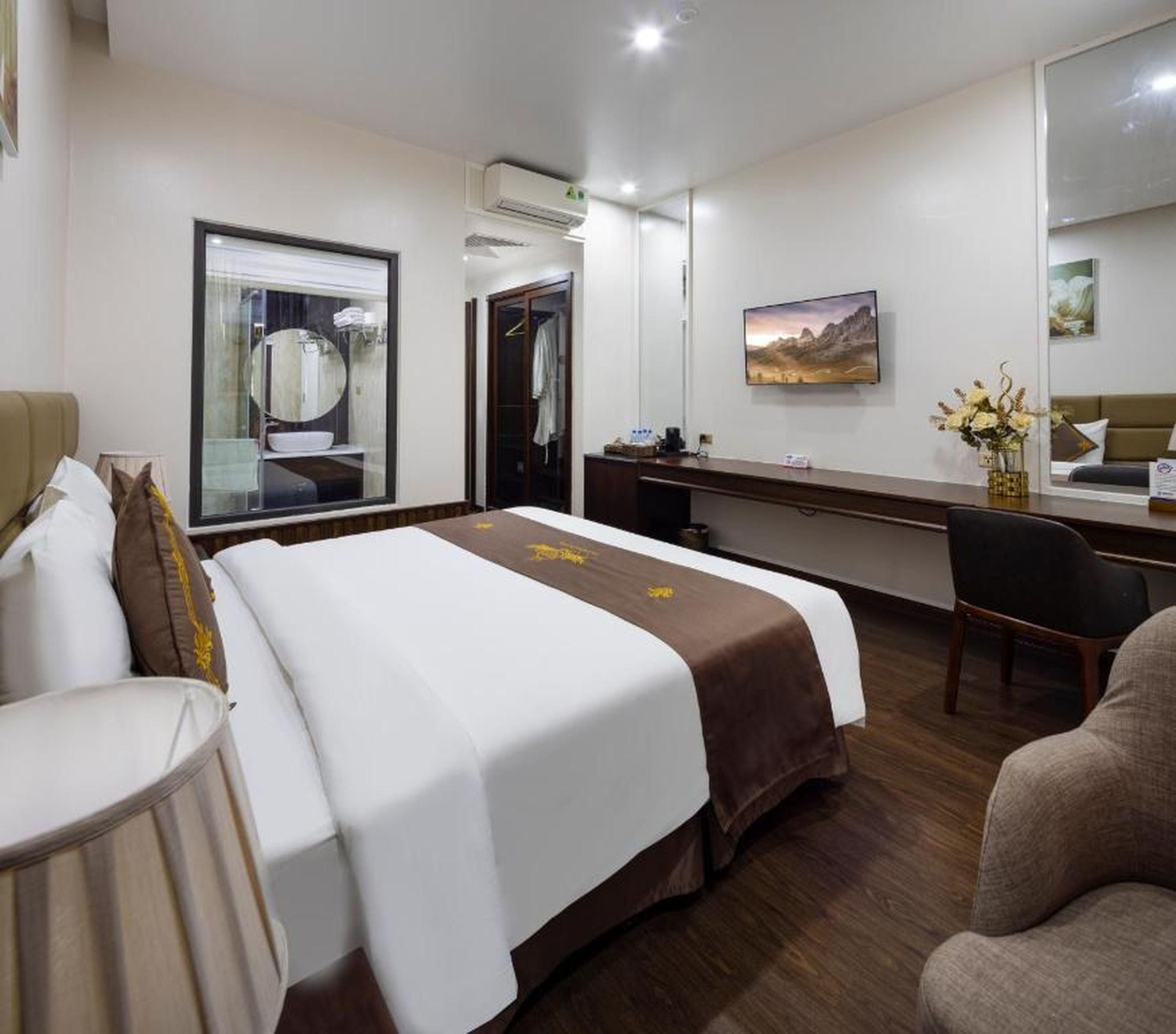 Diamond Luxury Hotel - Hình 38