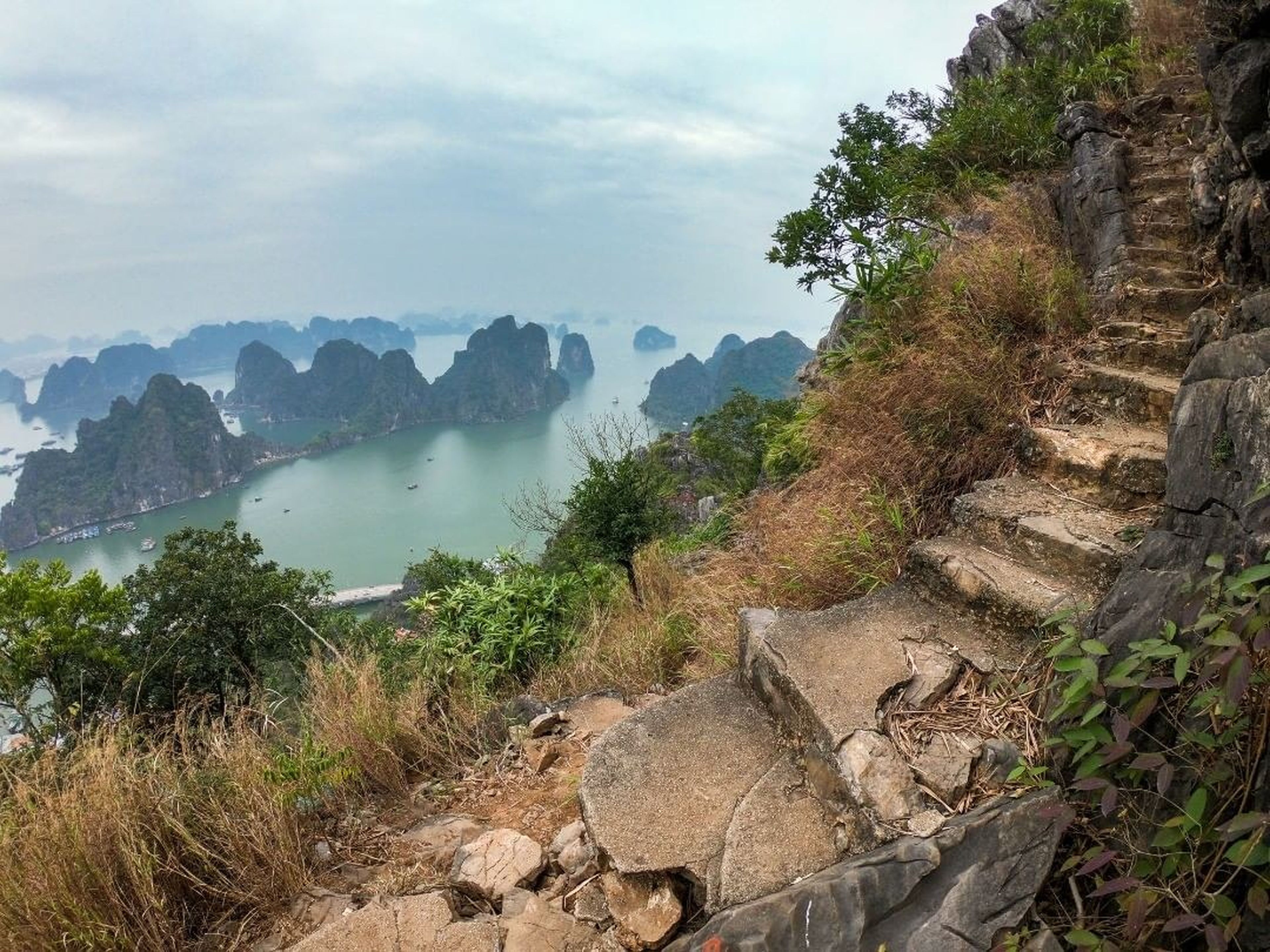 Núi Bài Thơ – Nơi ẩn chứa vẻ đẹp thi ca được thiên nhiên ban tặng - Hình 4