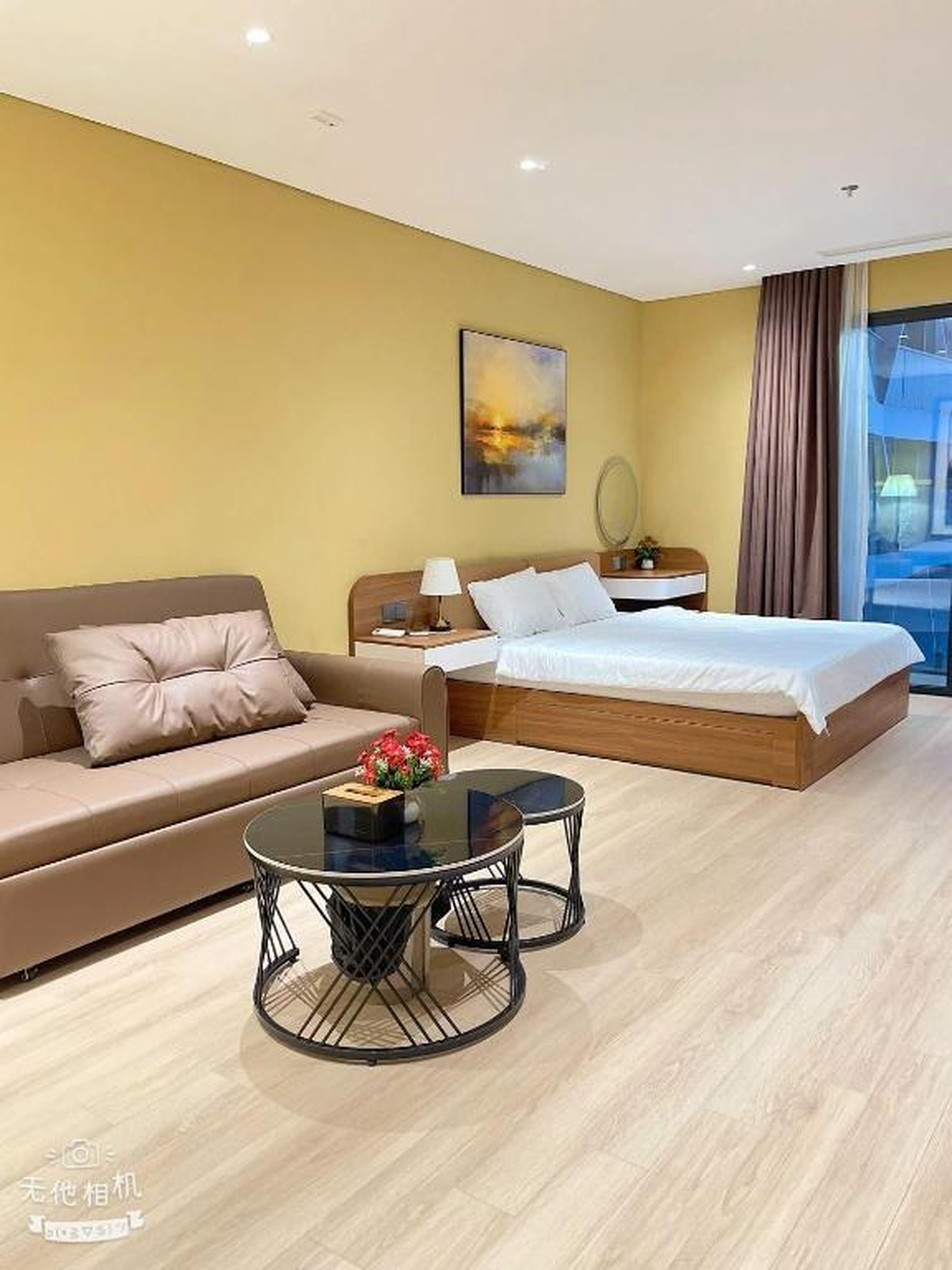 Pearl Studio by The Holiday - Hình 1