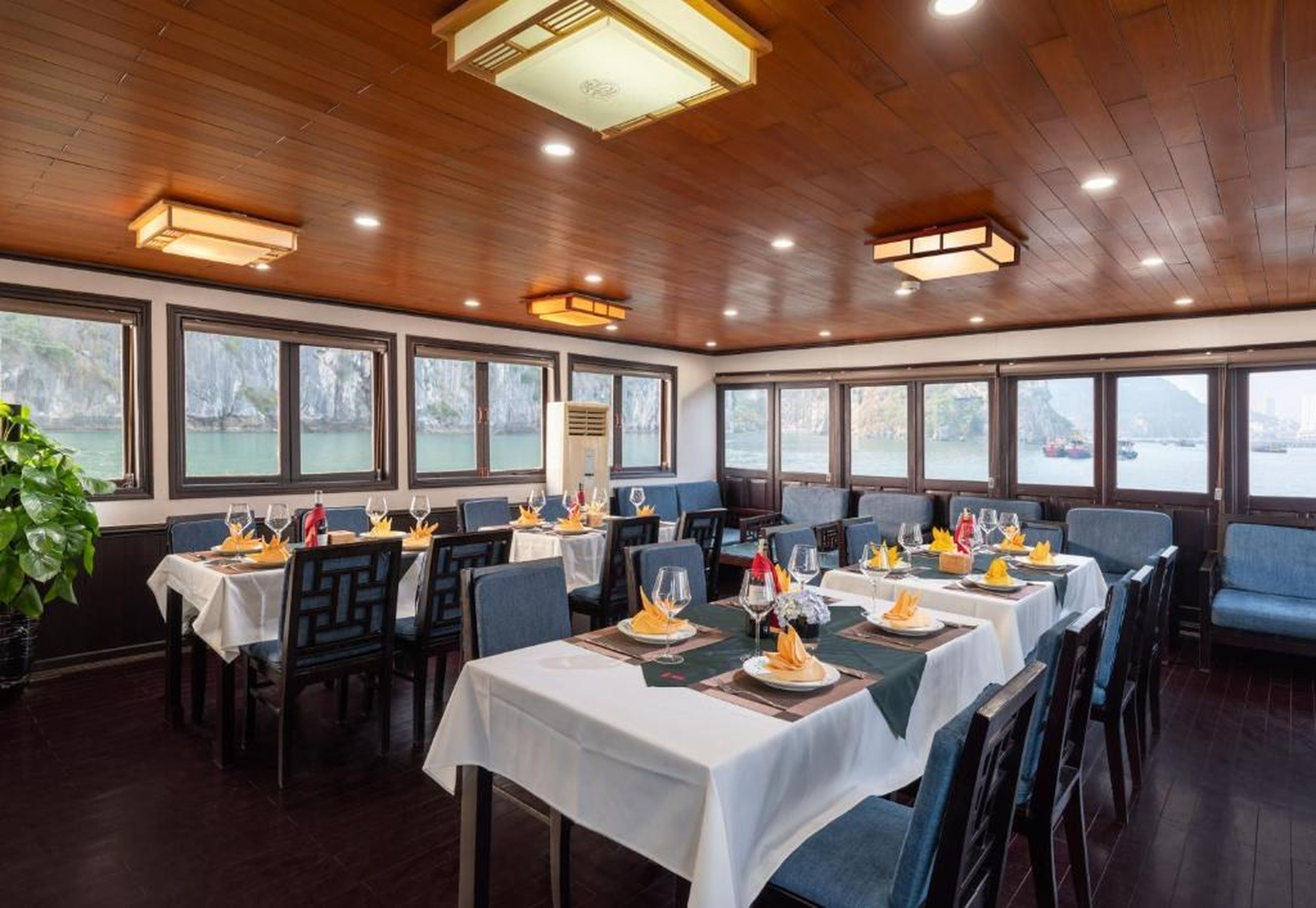 Garden Legend Cruise - Hình 48