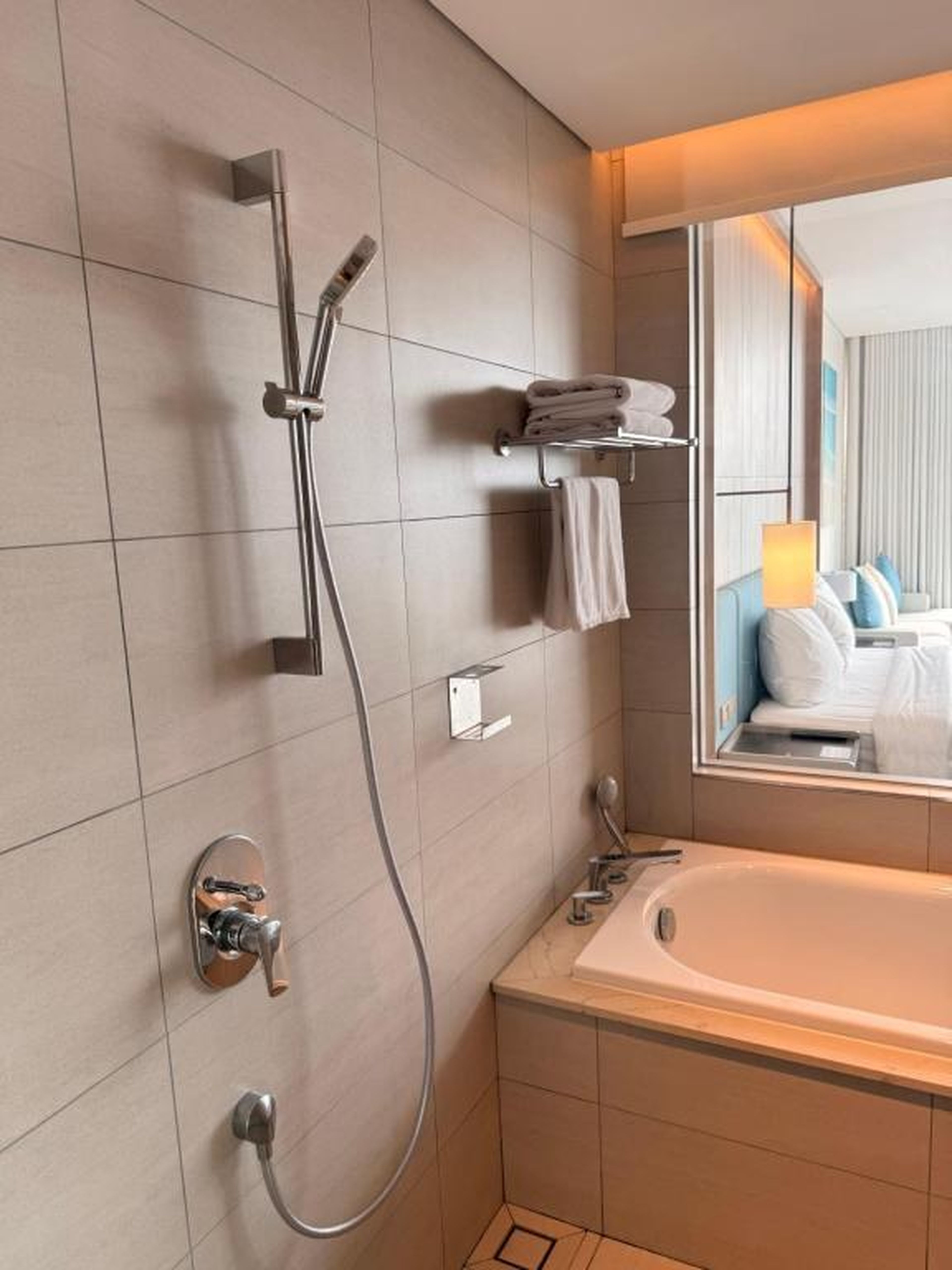 21Homestay Ha Long Bay Sea View, Marina Beach, Alacarte - Hình 15