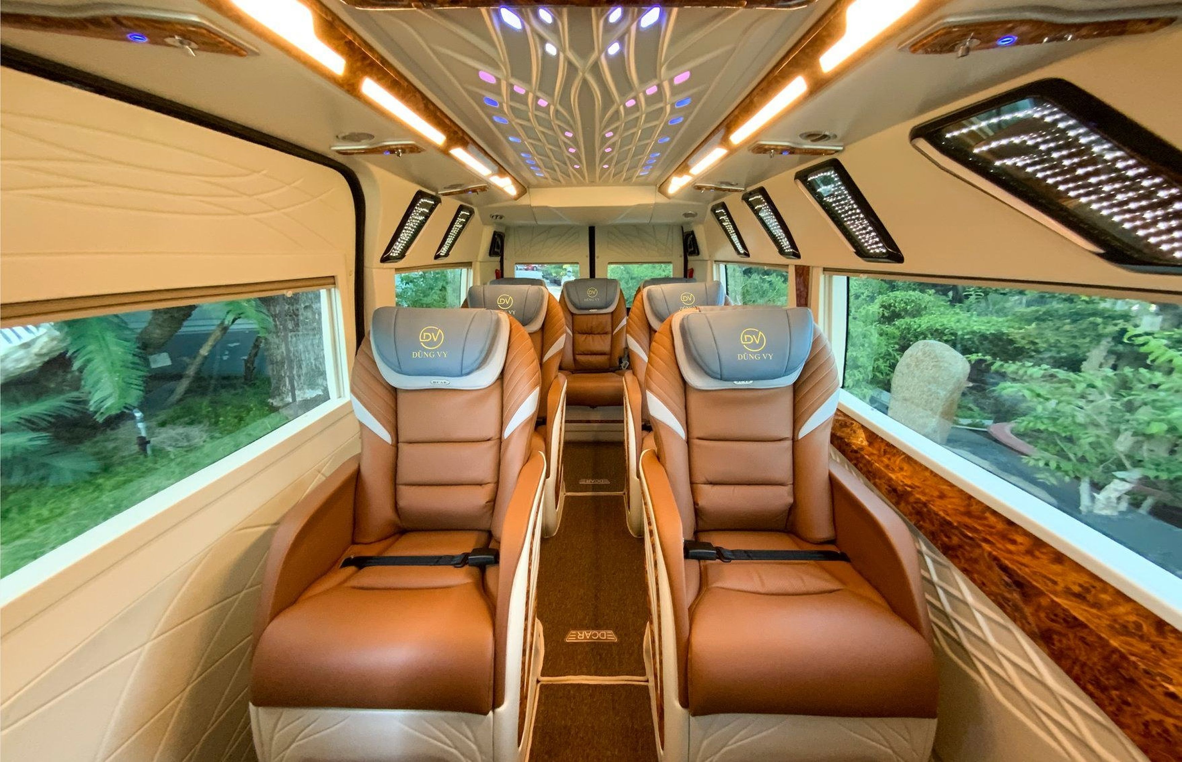Top 8 nhà xe limousine Hà Nội đi Quảng Ninh tốt nhất 2026 - Hình 5
