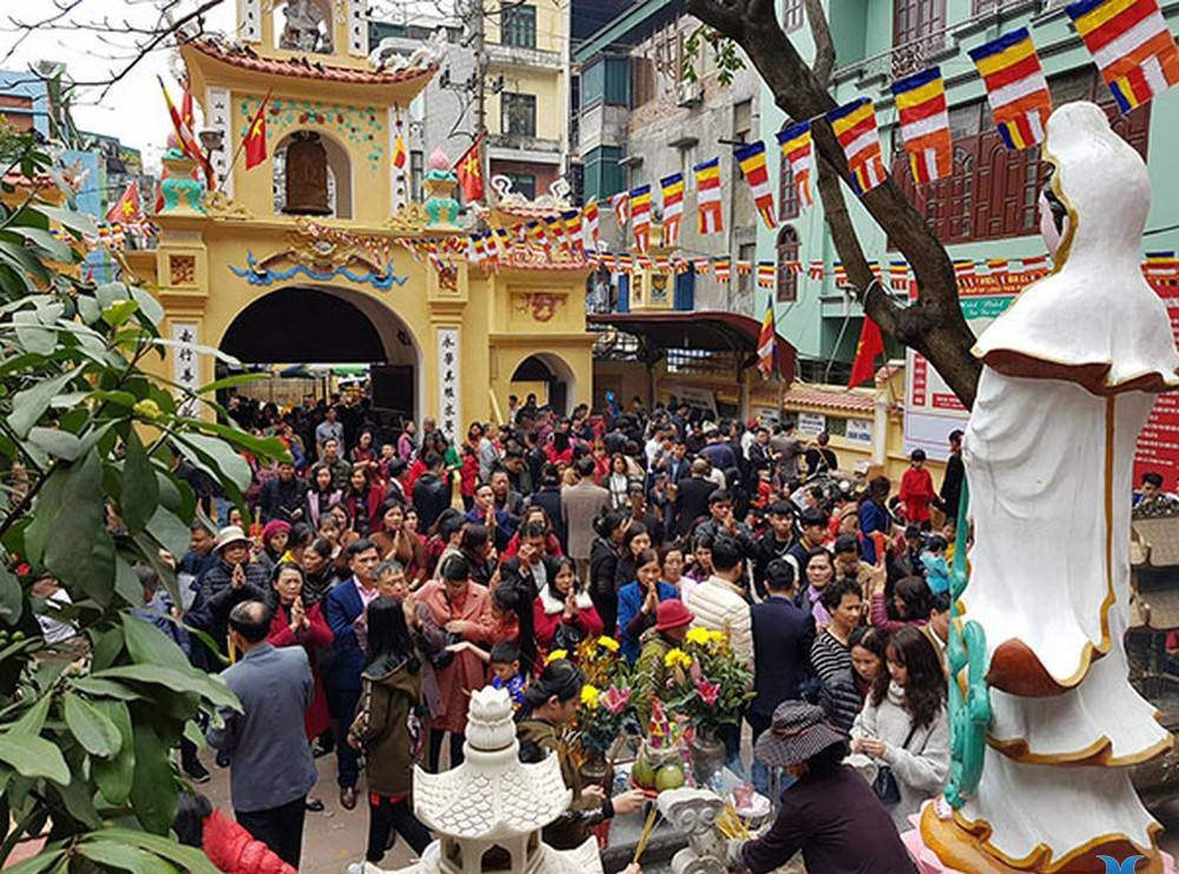 Khám phá chùa Long Tiên - Ngôi chùa tọa lạc dưới chân núi Bài Thơ - Hình 2