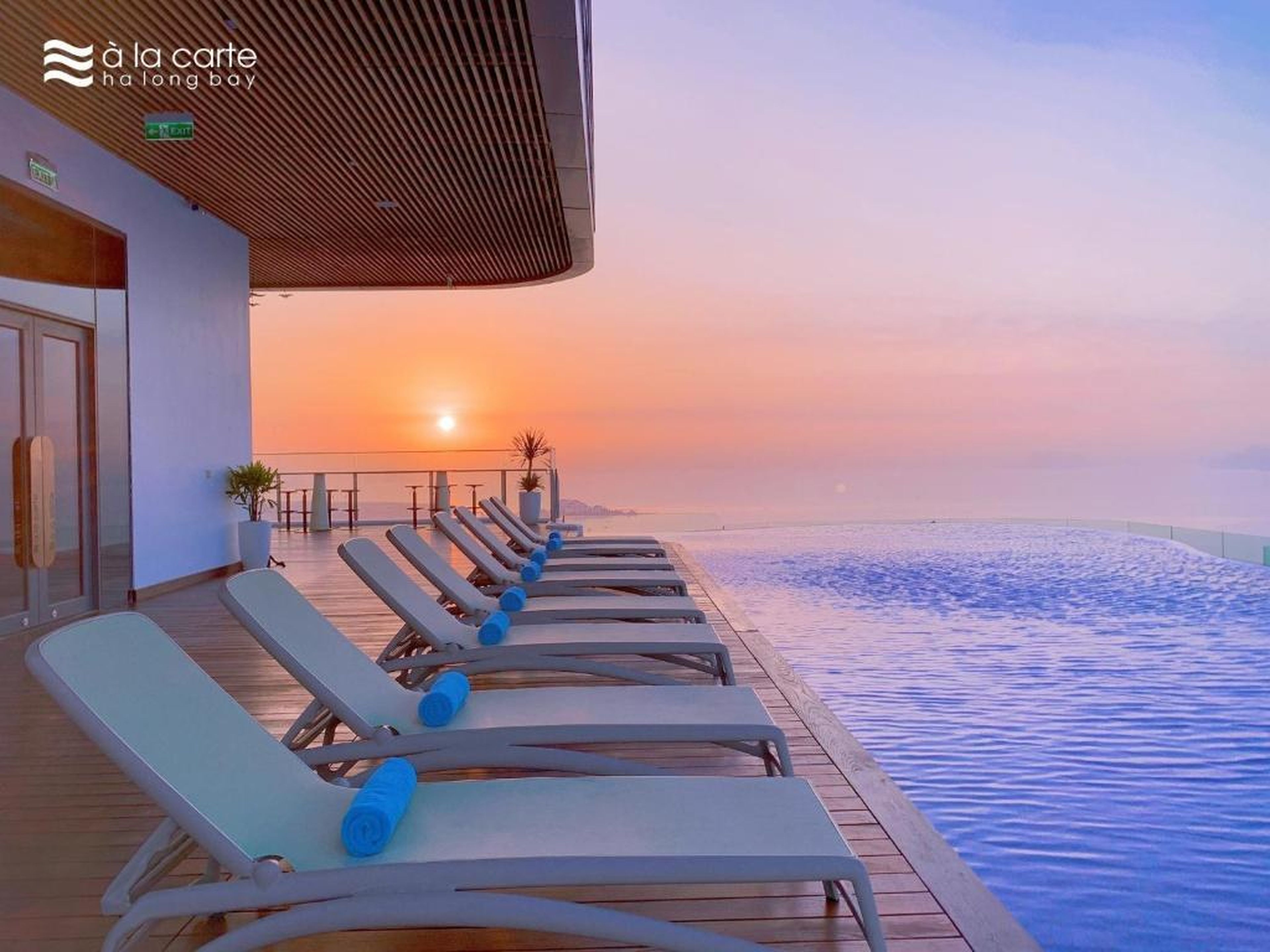 Alacarte condo - right on beach - high floor - Hình 12