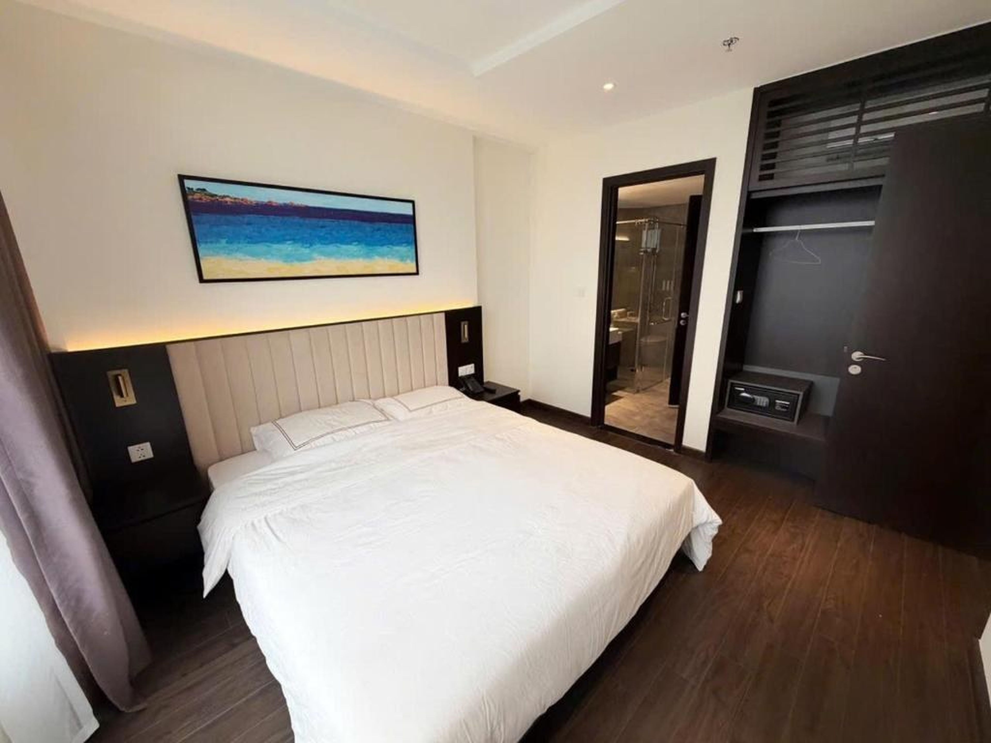 Sapphire Ha Long Apartment - Sea View - Hình 12