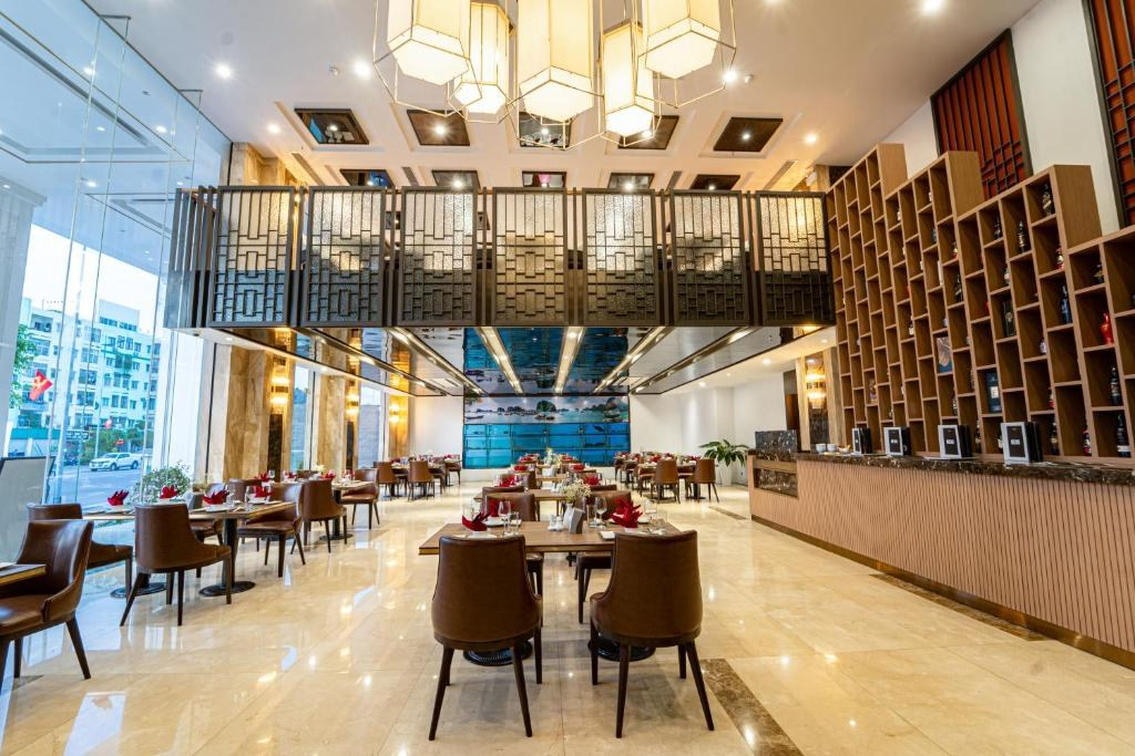 Paddington Hotel Halong Bayview - Hình 28