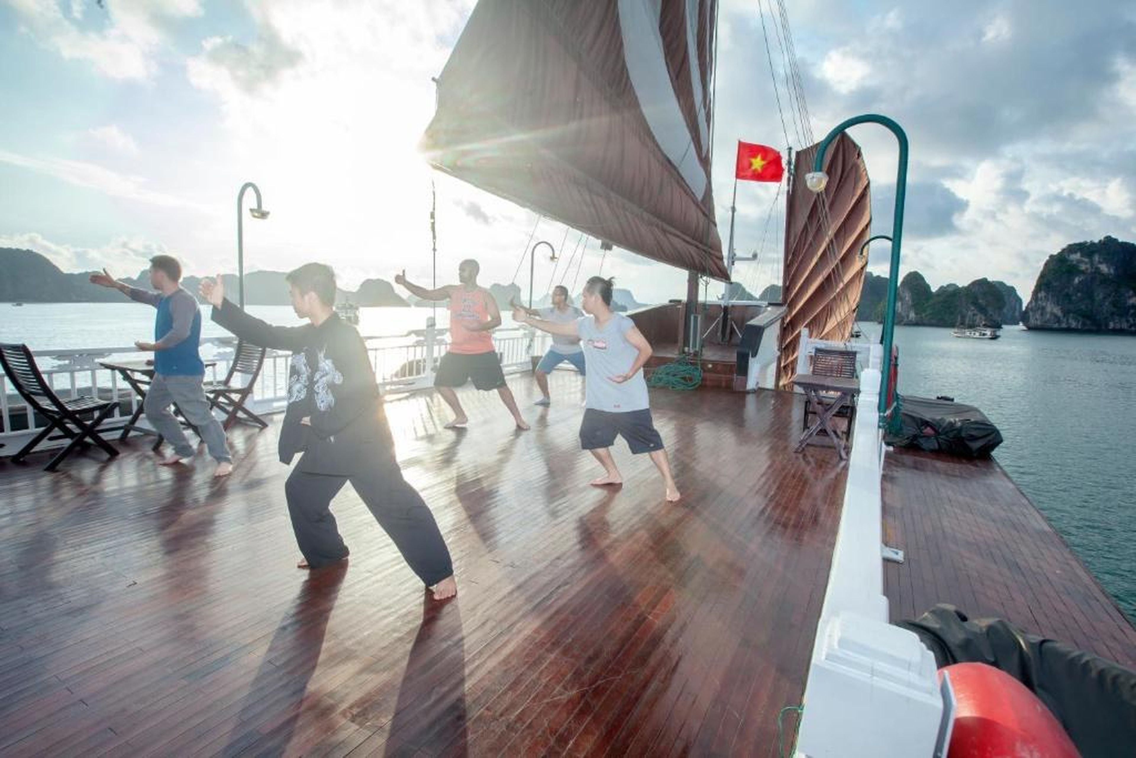Bhaya Halong Cruises - Hình 20