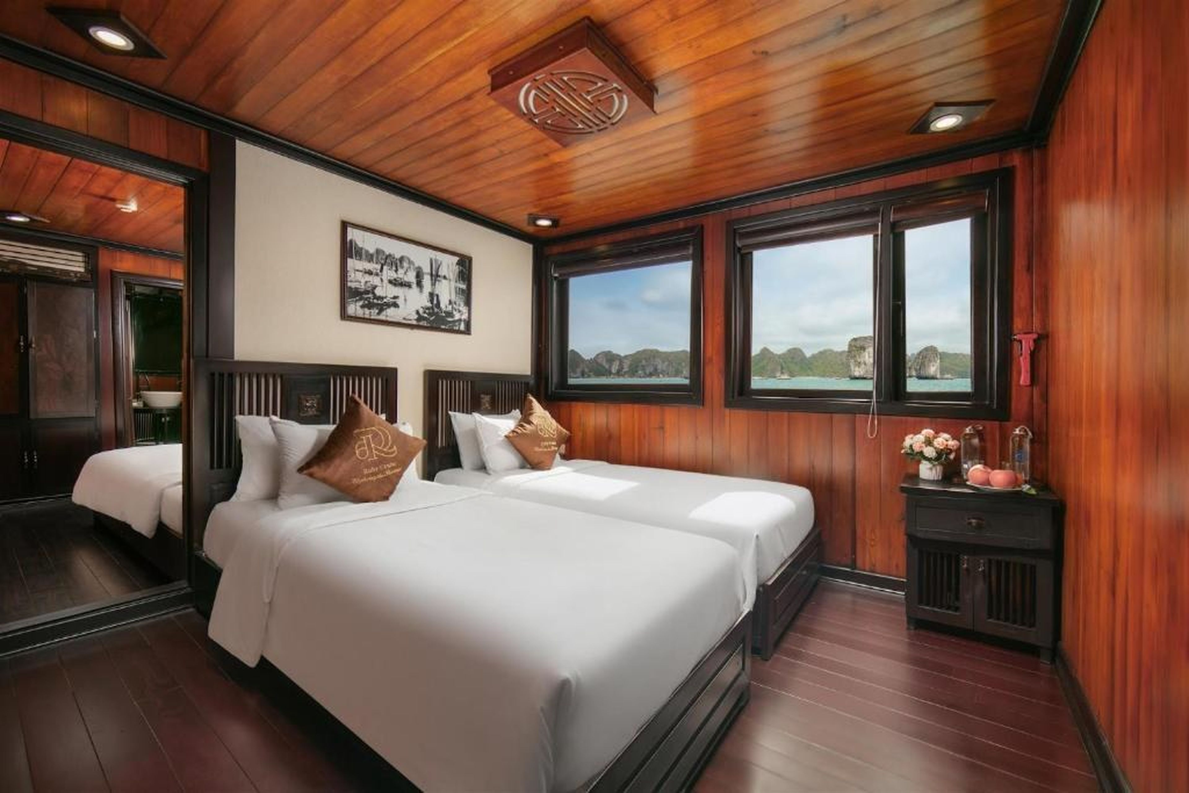 Ruby Premium Cruise - Hình 47