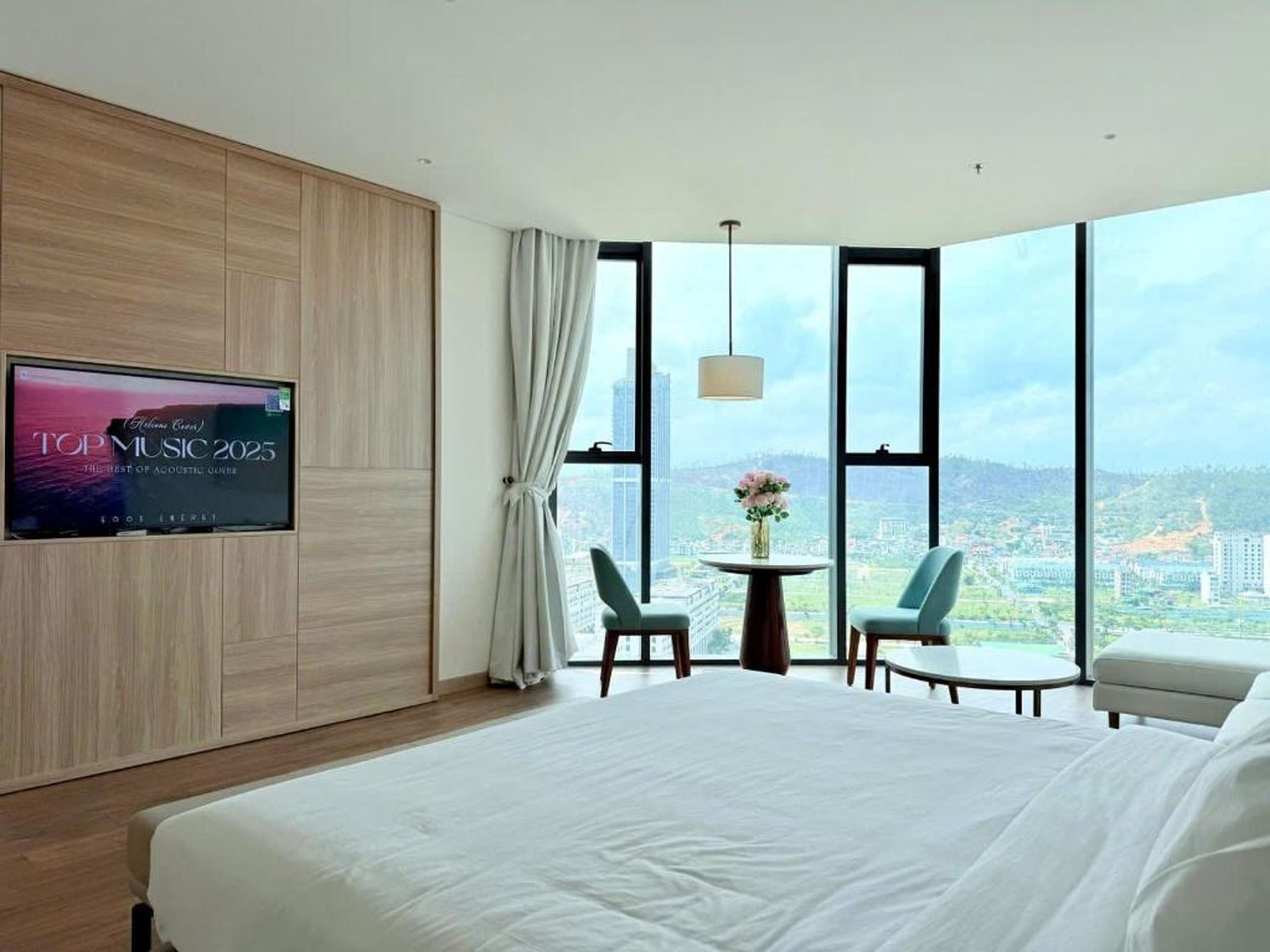 A La Carte Ha Long Bay Managed by 2Tstay - Hình 7