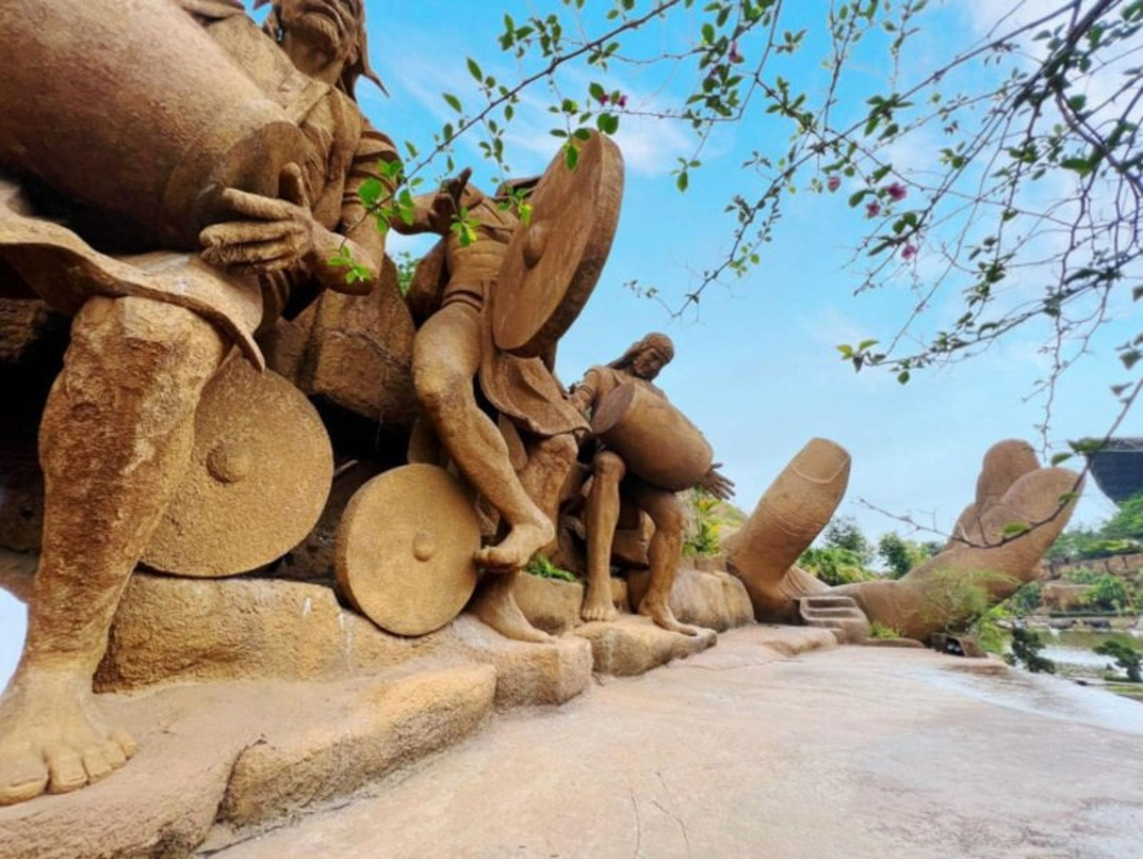 Công viên King Kong Tuần Châu, vẻ đẹp đến từ những công trình điêu khắc - Hình 5